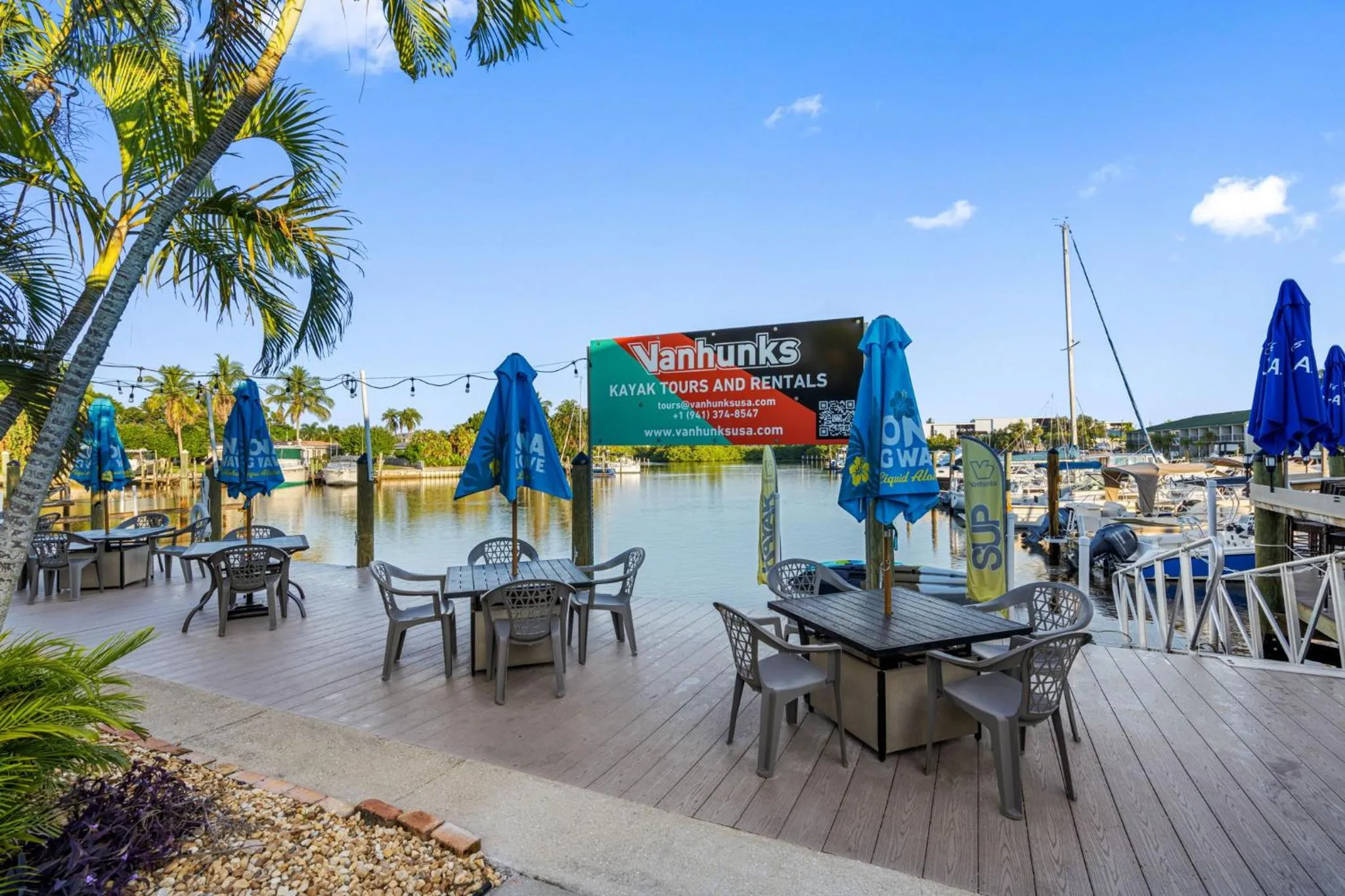 Seating area in Bay Breeze