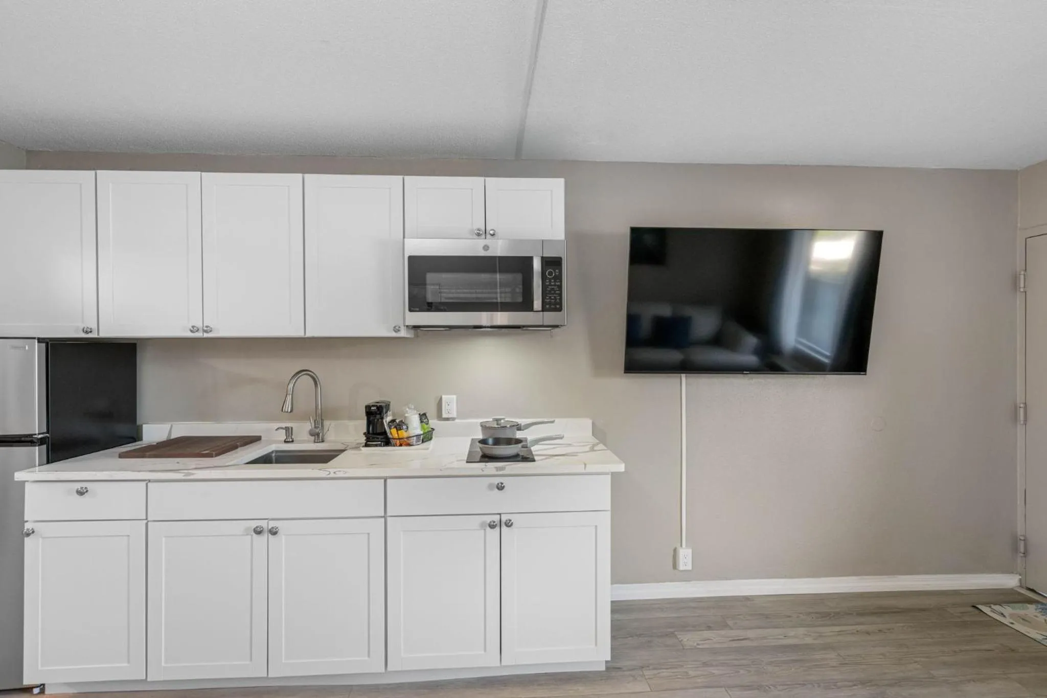 TV and multimedia in Bay Breeze