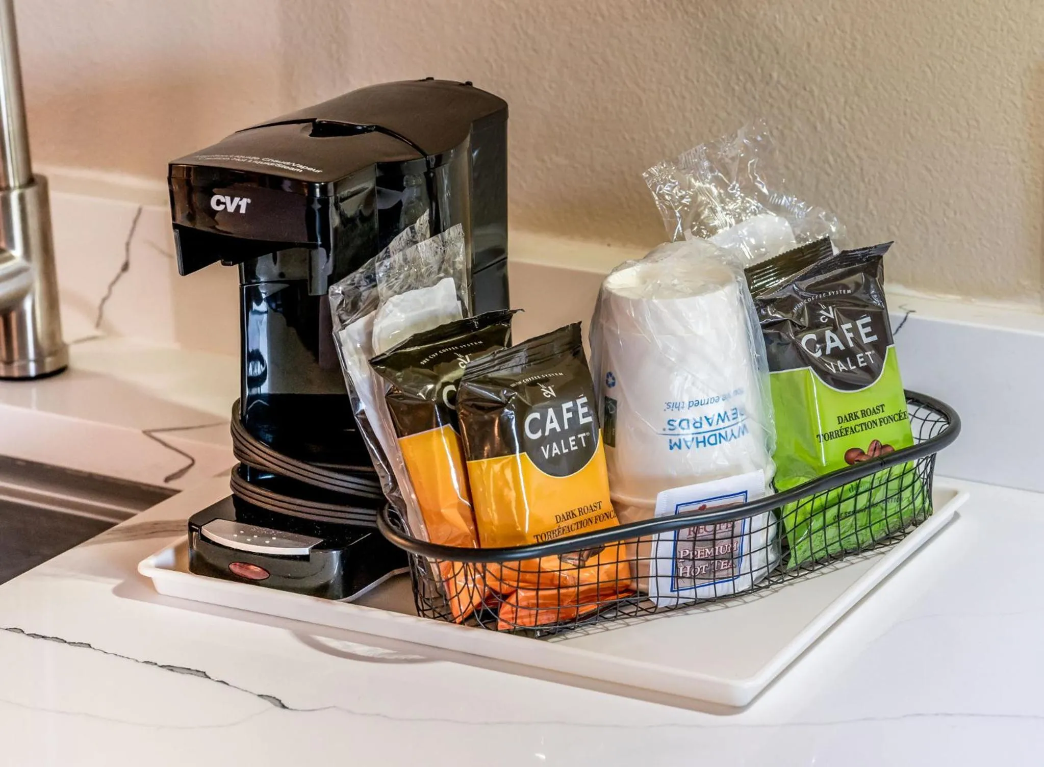Coffee/tea facilities in Bay Breeze