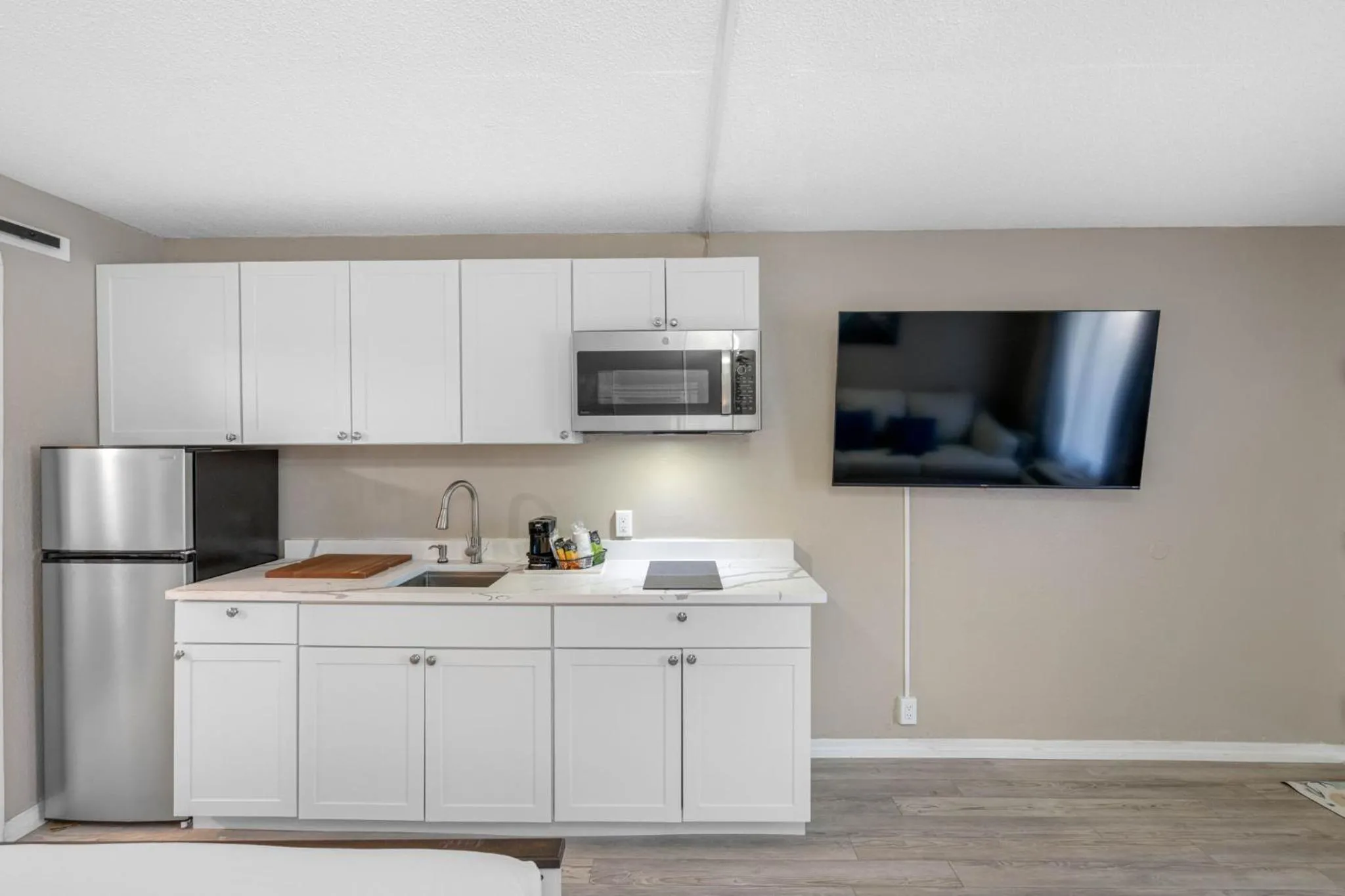 Kitchen or kitchenette in Bay Breeze