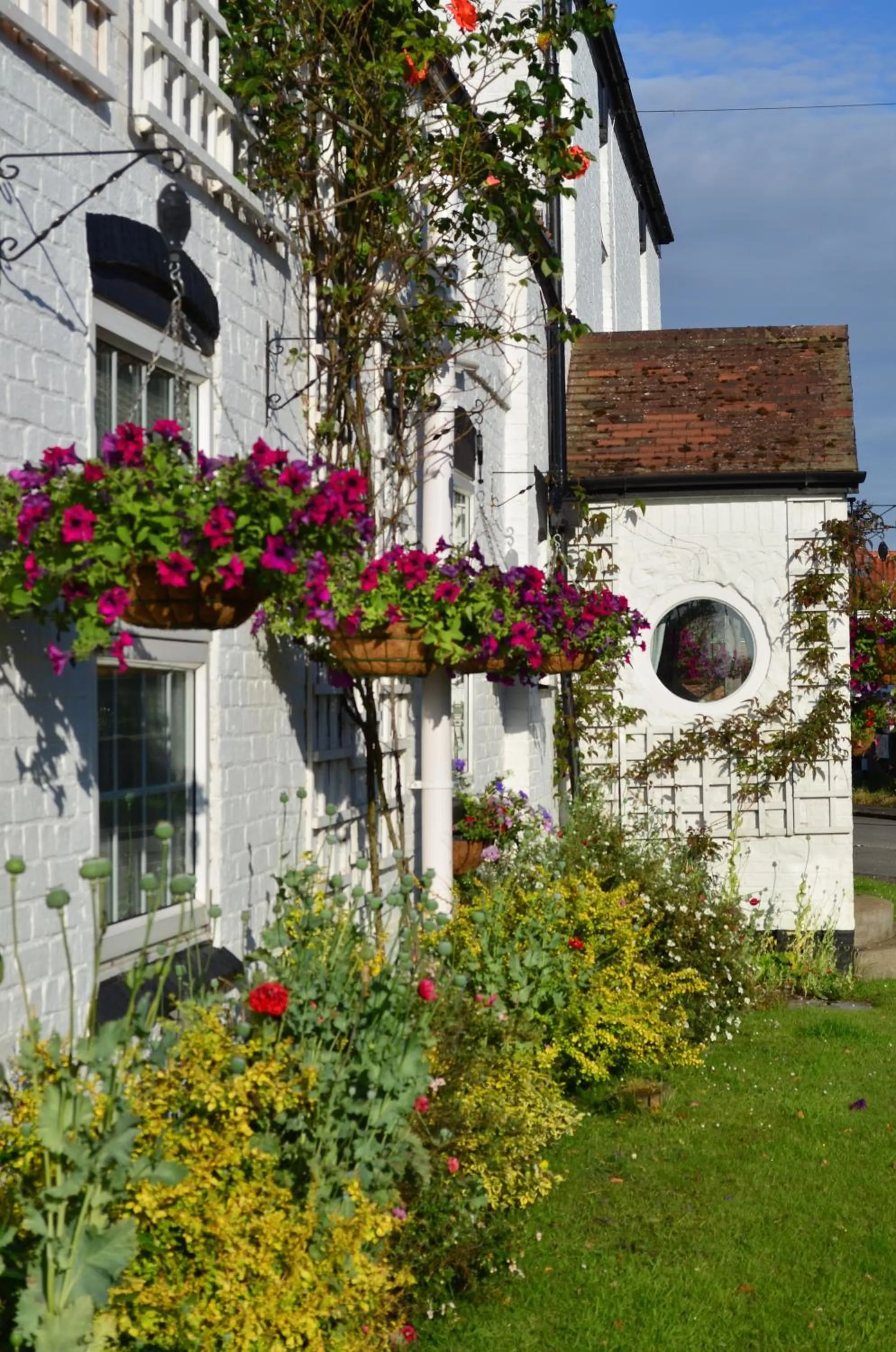 Facade/entrance in The Red Lion Inn Partney