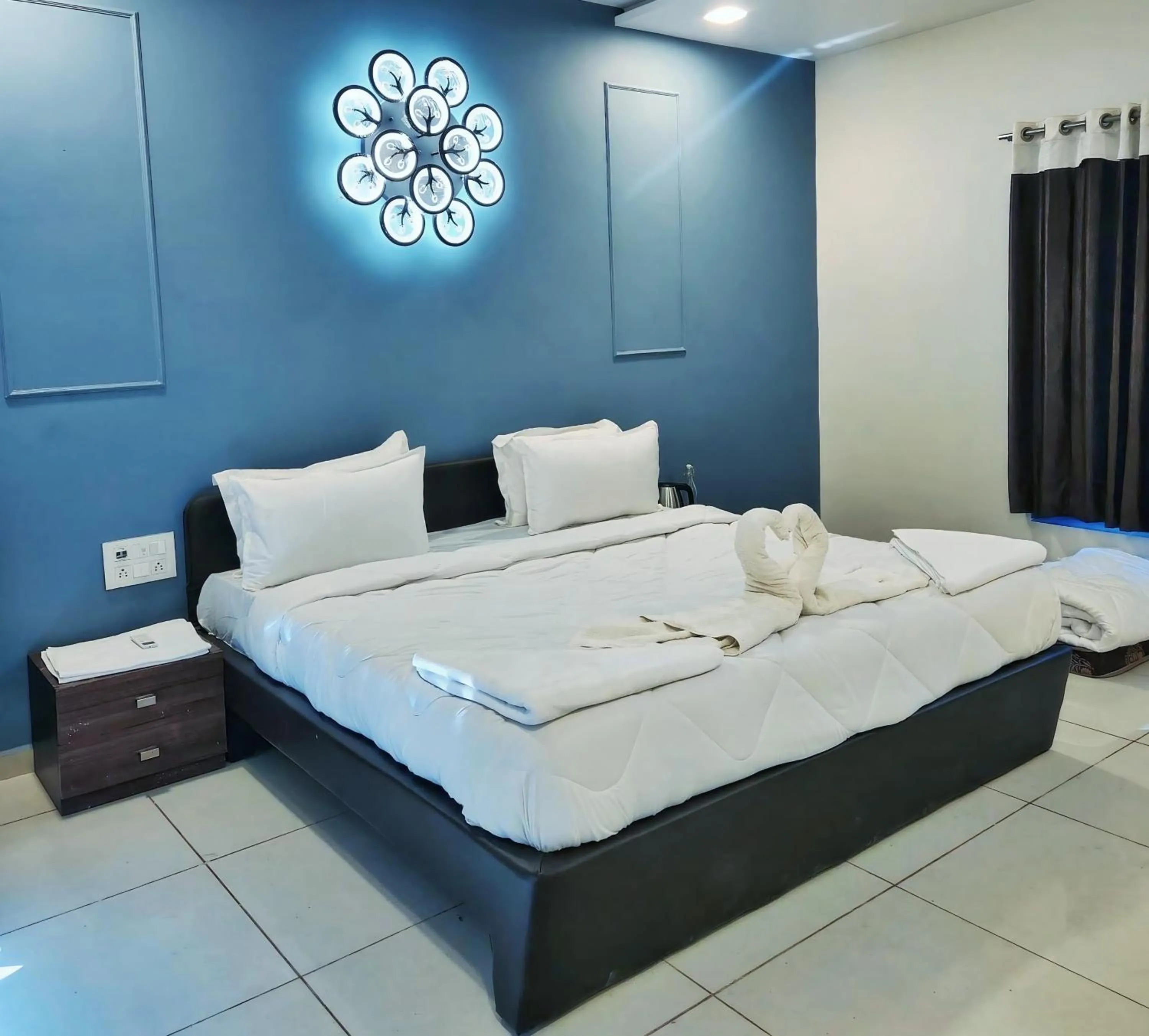 Van Bhoomi Levelup Boutique