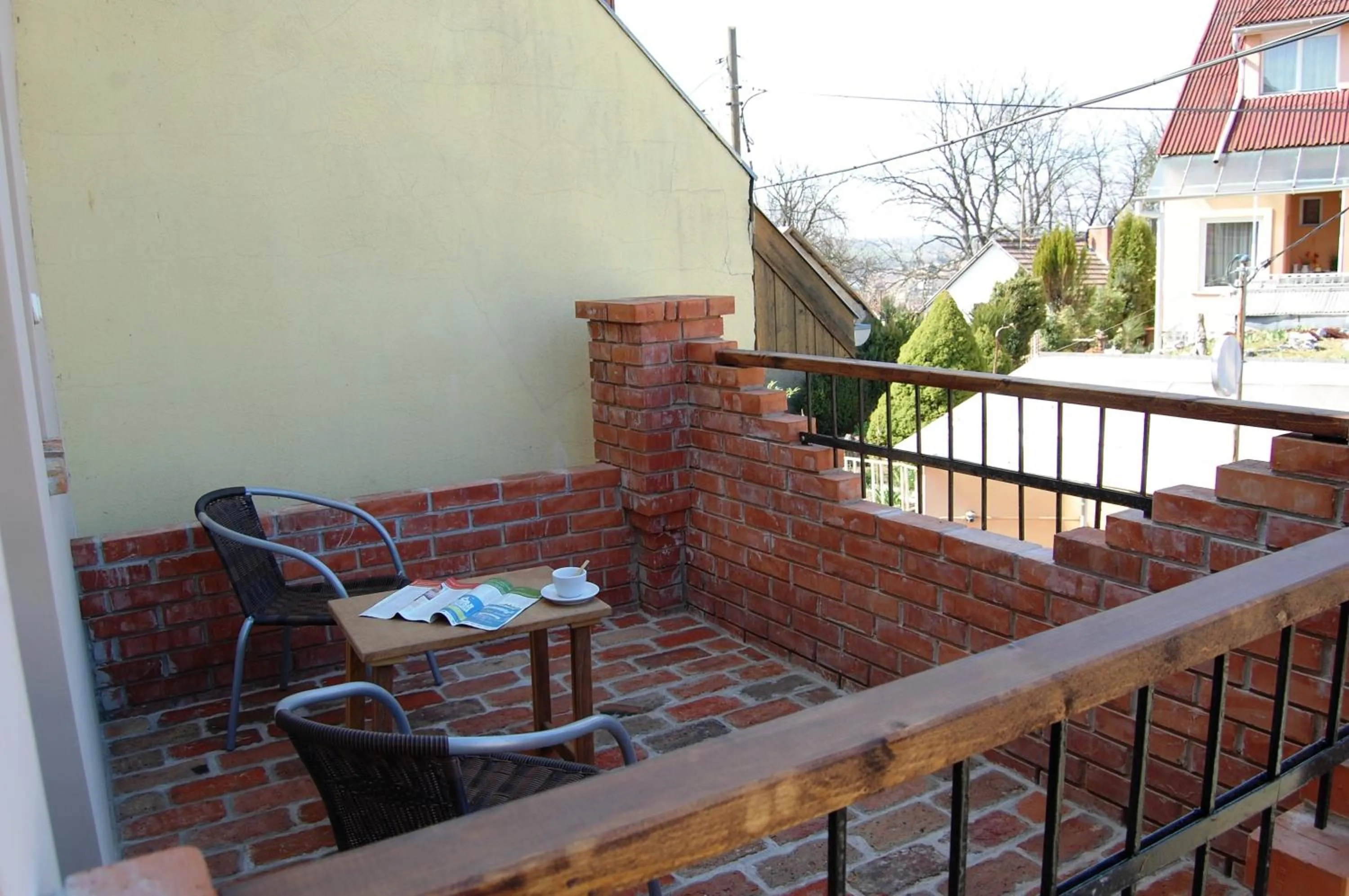 Maya Guesthouse