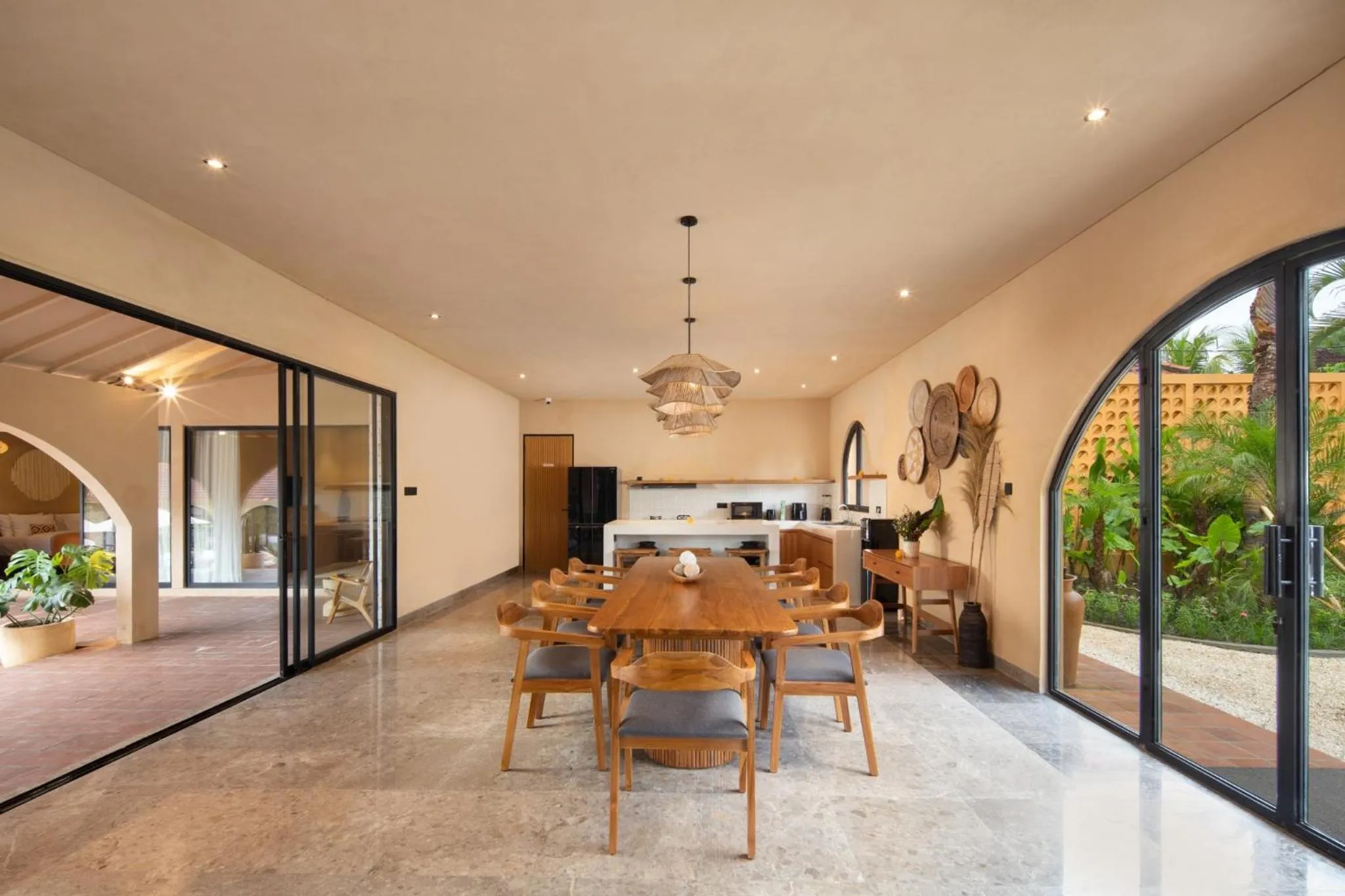 Dining area in Cabana Kedungu Villa Tabanan by Ini Vie Hospitality