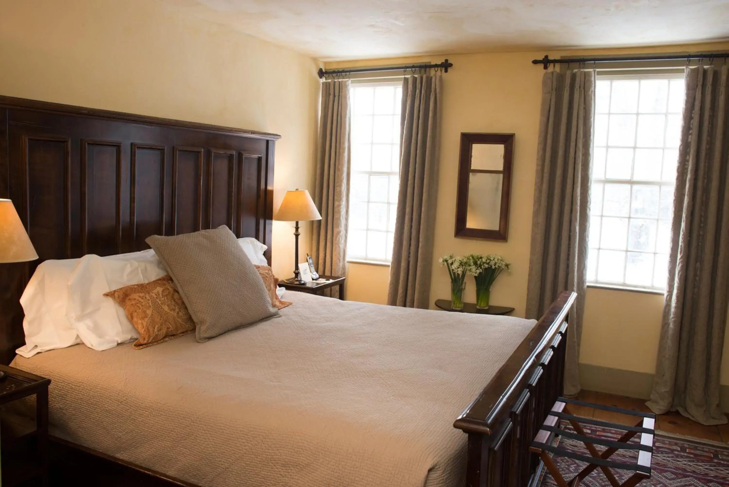 King Room - single occupancy - Pets Allowed in The Old Inn On The Green King Room - single occupancy - Pets Allowed in The Old Inn On The Green