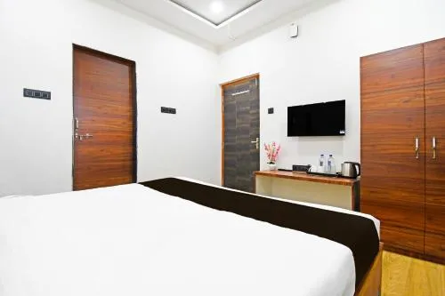Super Hotel O Mana Camp Near Airport