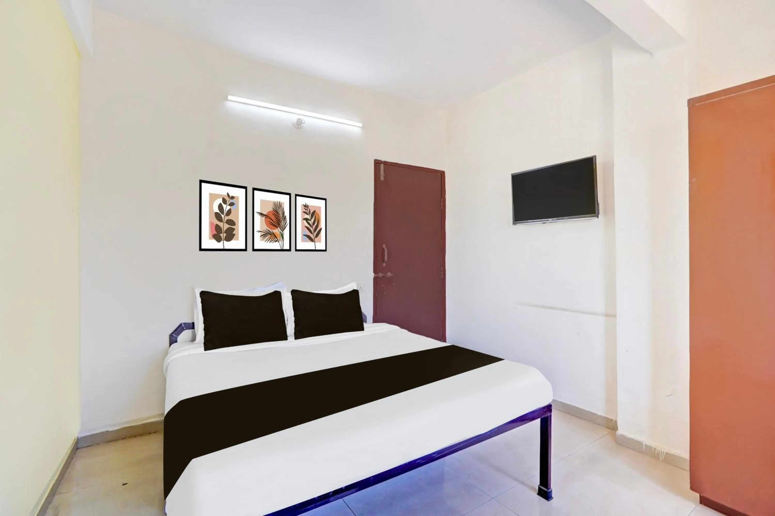 Hotel O Rane Nagar formerly Shree Mangal Complex