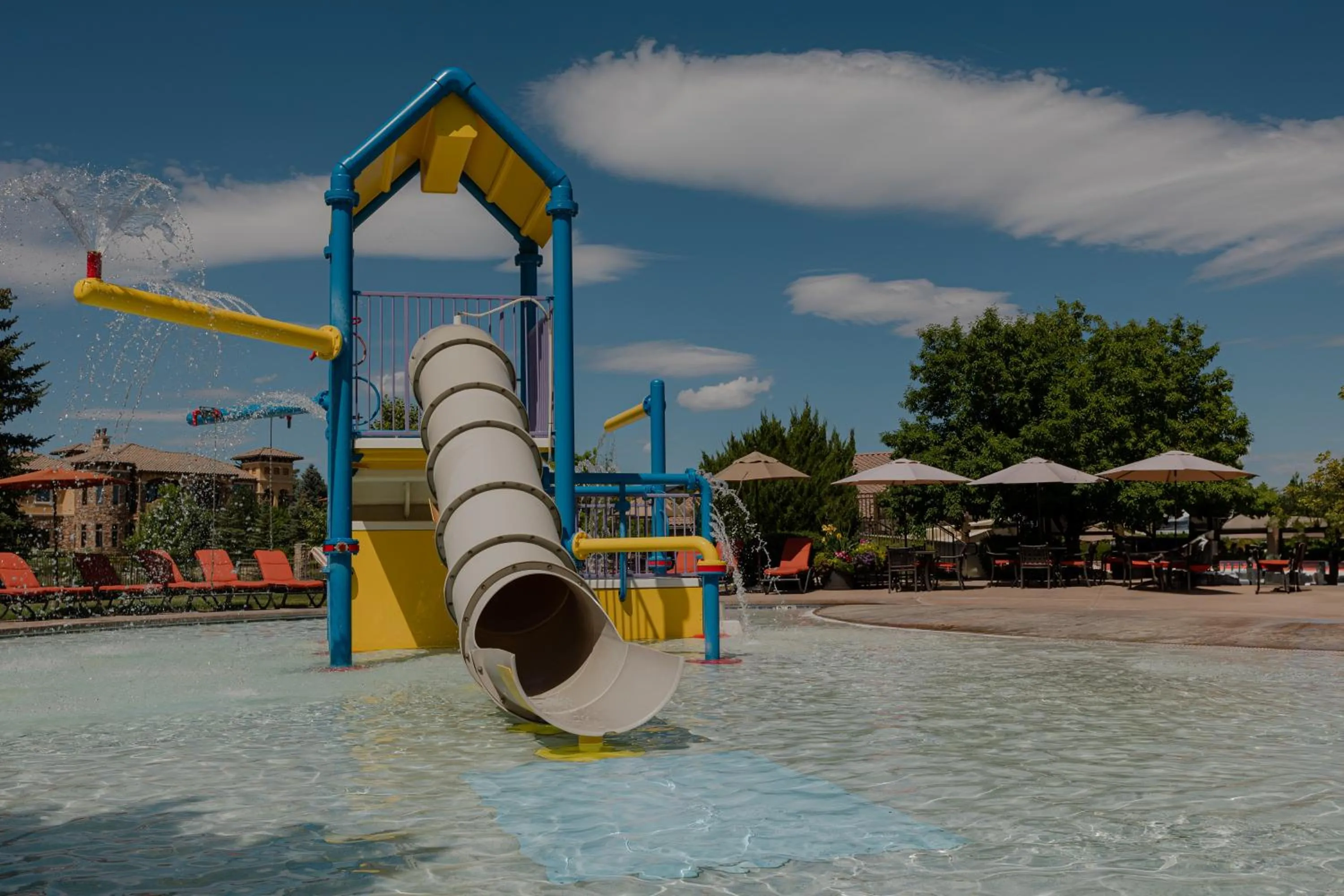 Swimming pool in Flying Horse Resort & Club