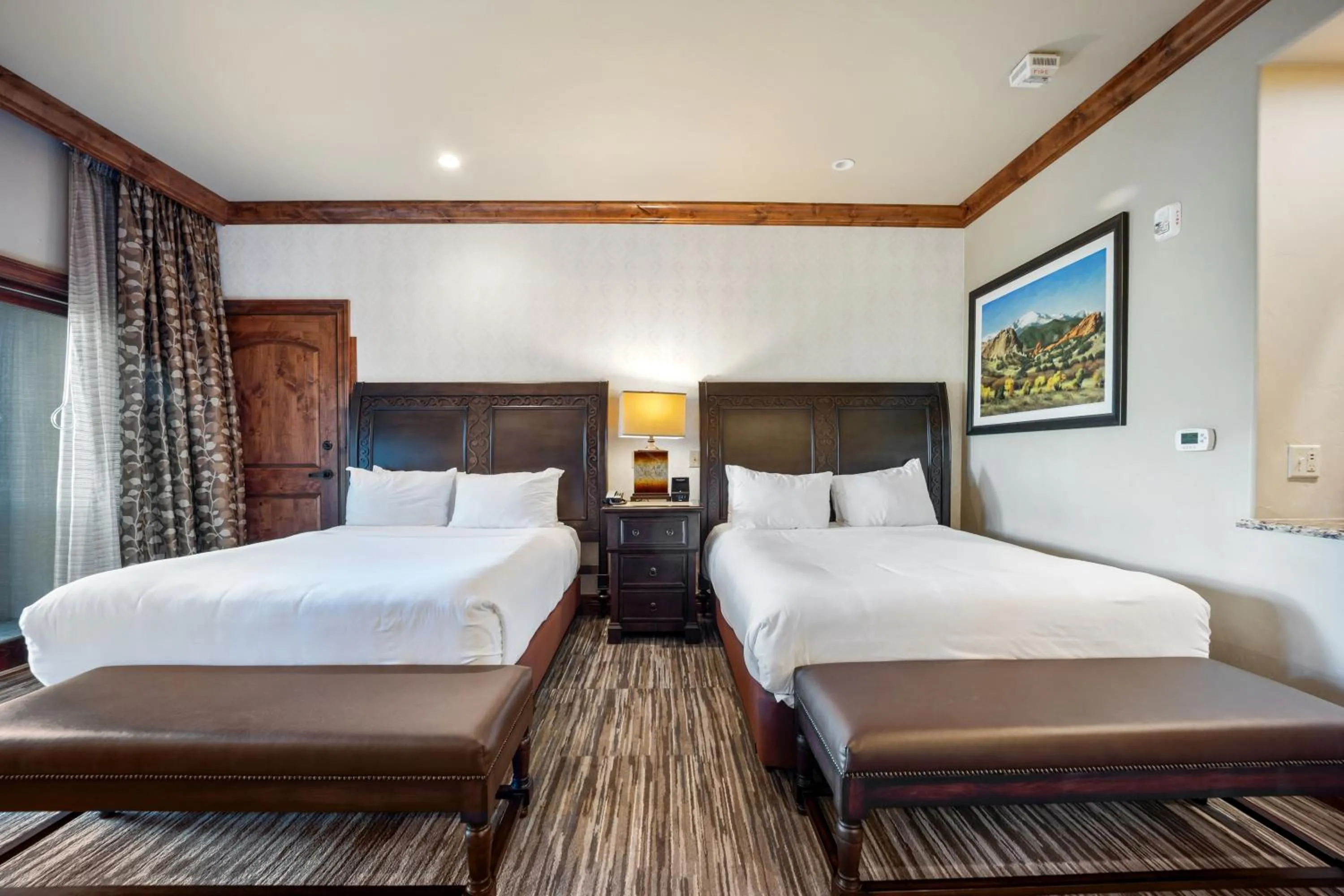 Bed in Flying Horse Resort & Club