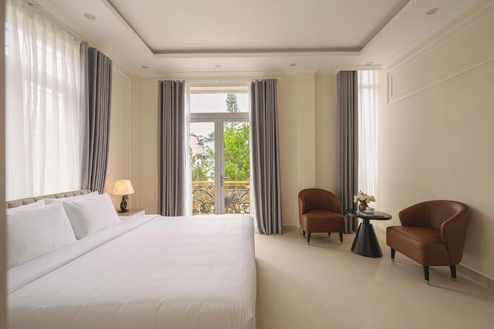 View (from property/room), Bed in The One Da Lat Hotel