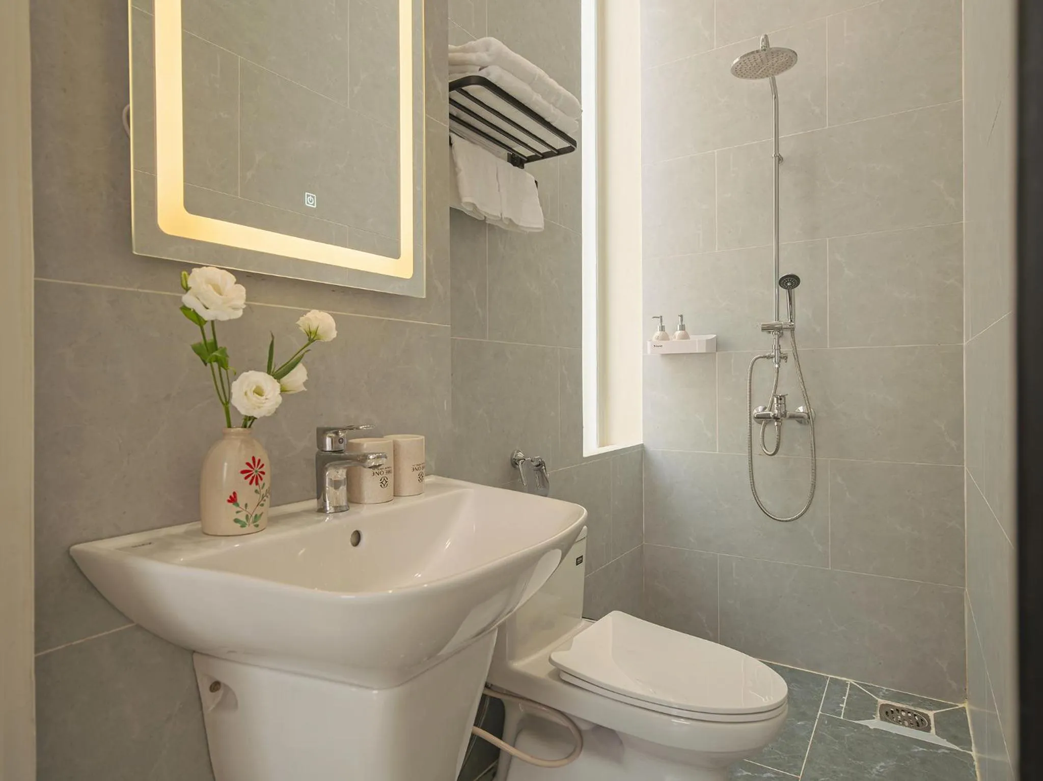 Toilet in The One Da Lat Hotel