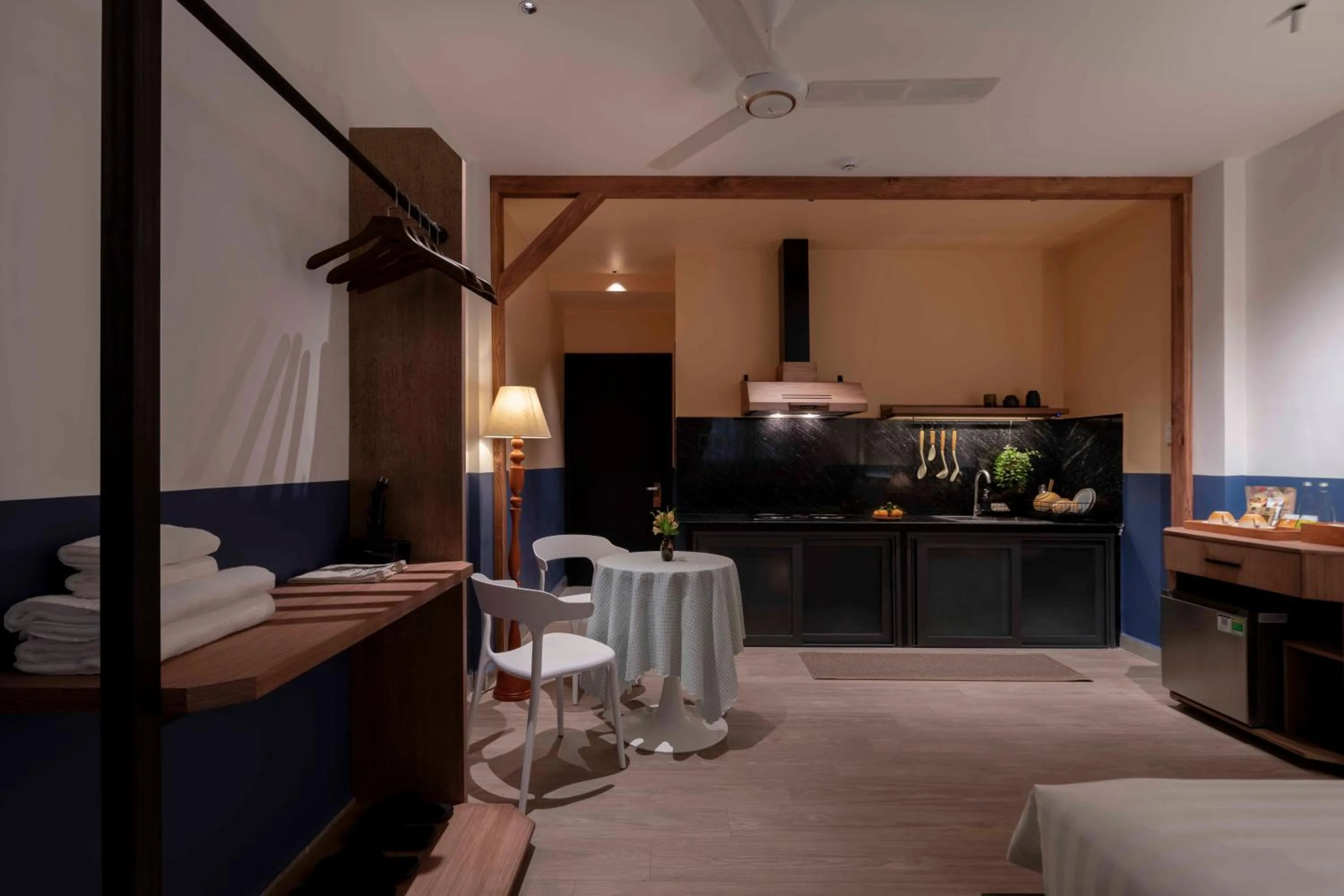 Kitchen or kitchenette in The Lamp Boutique House