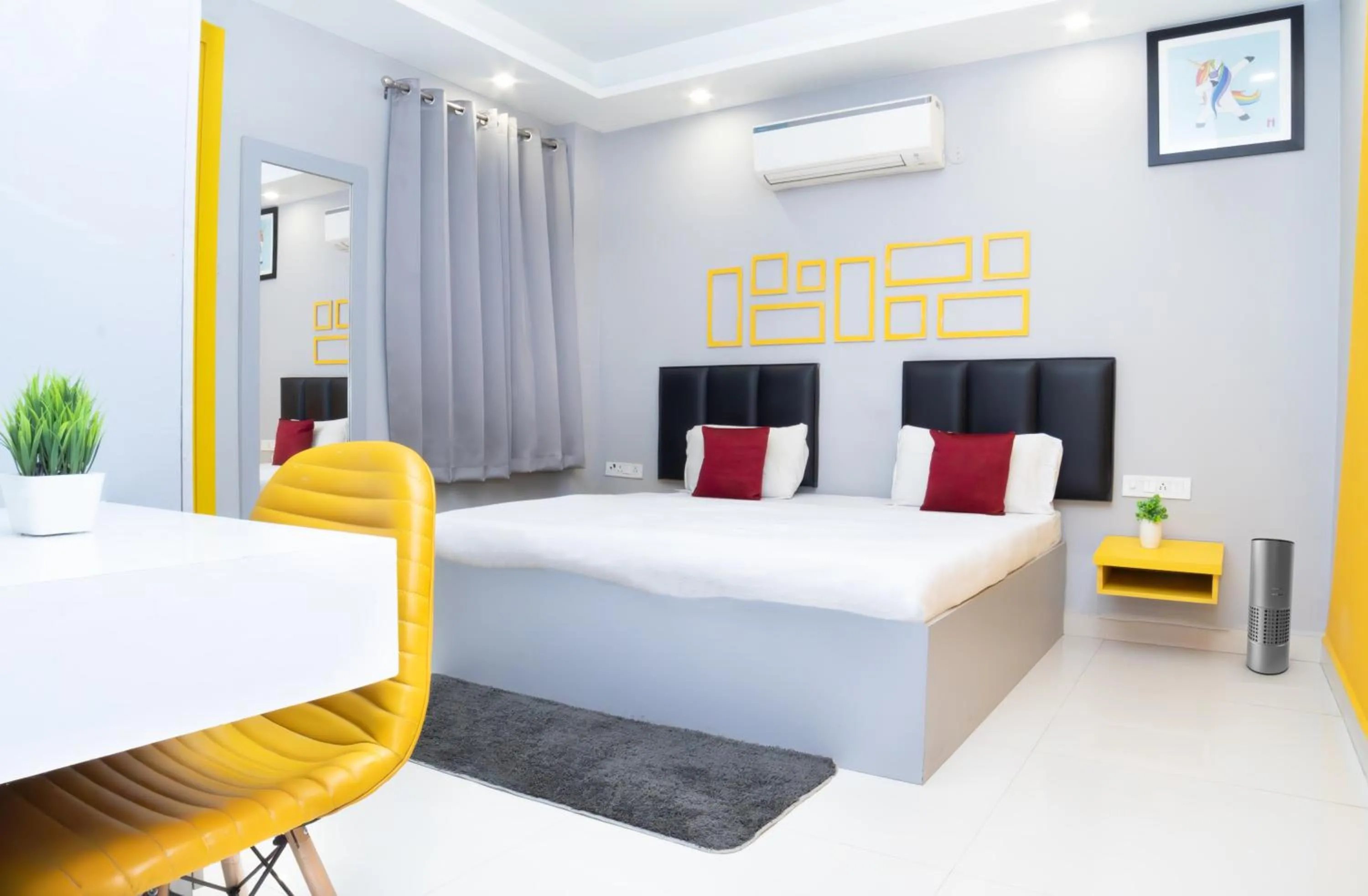 Studio in Housr Sector 38 Gurgaon Near Medanta Hospital