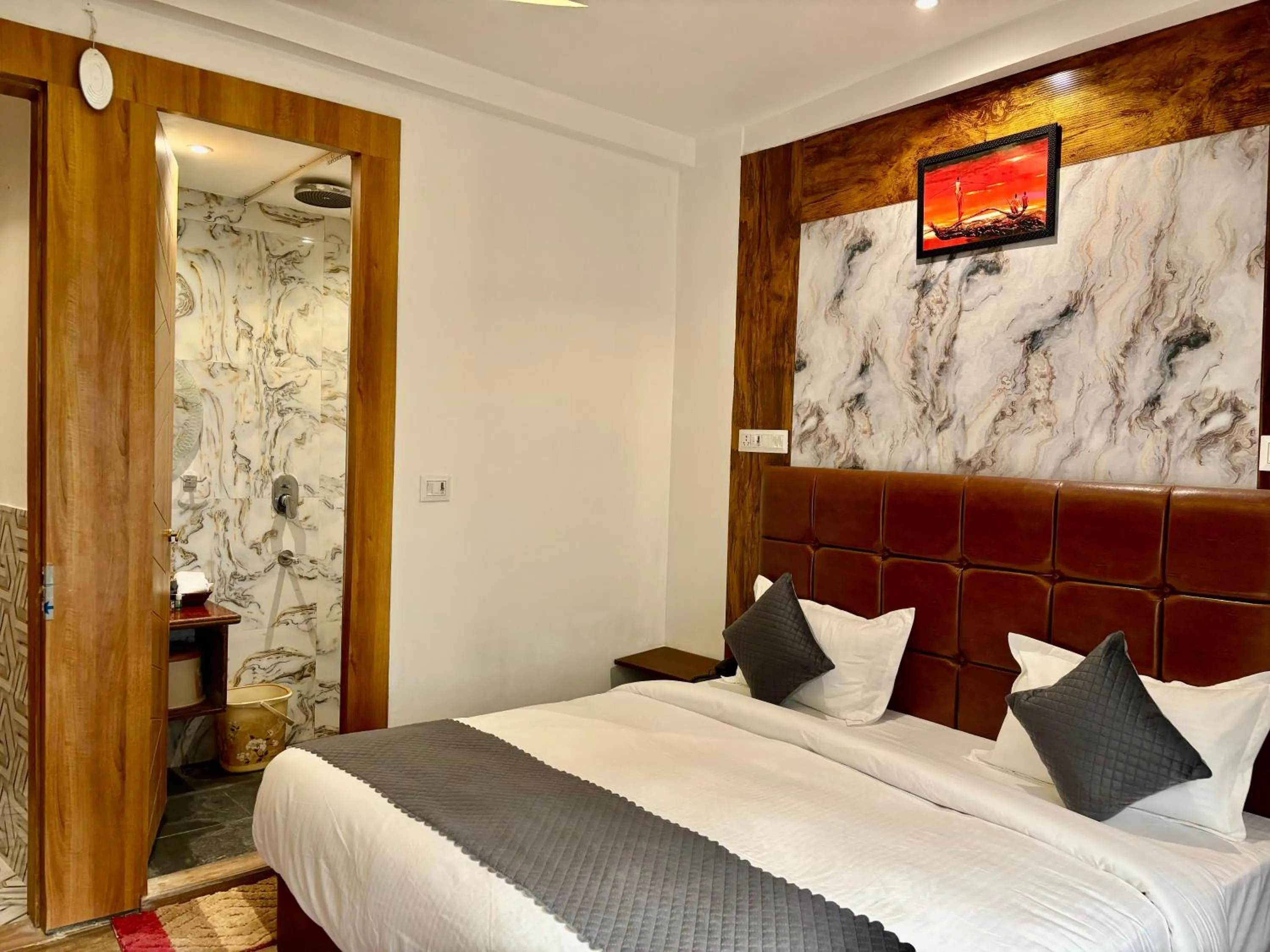 Bedroom, Bed in Check Inn Homes, Rishikesh Tapovan