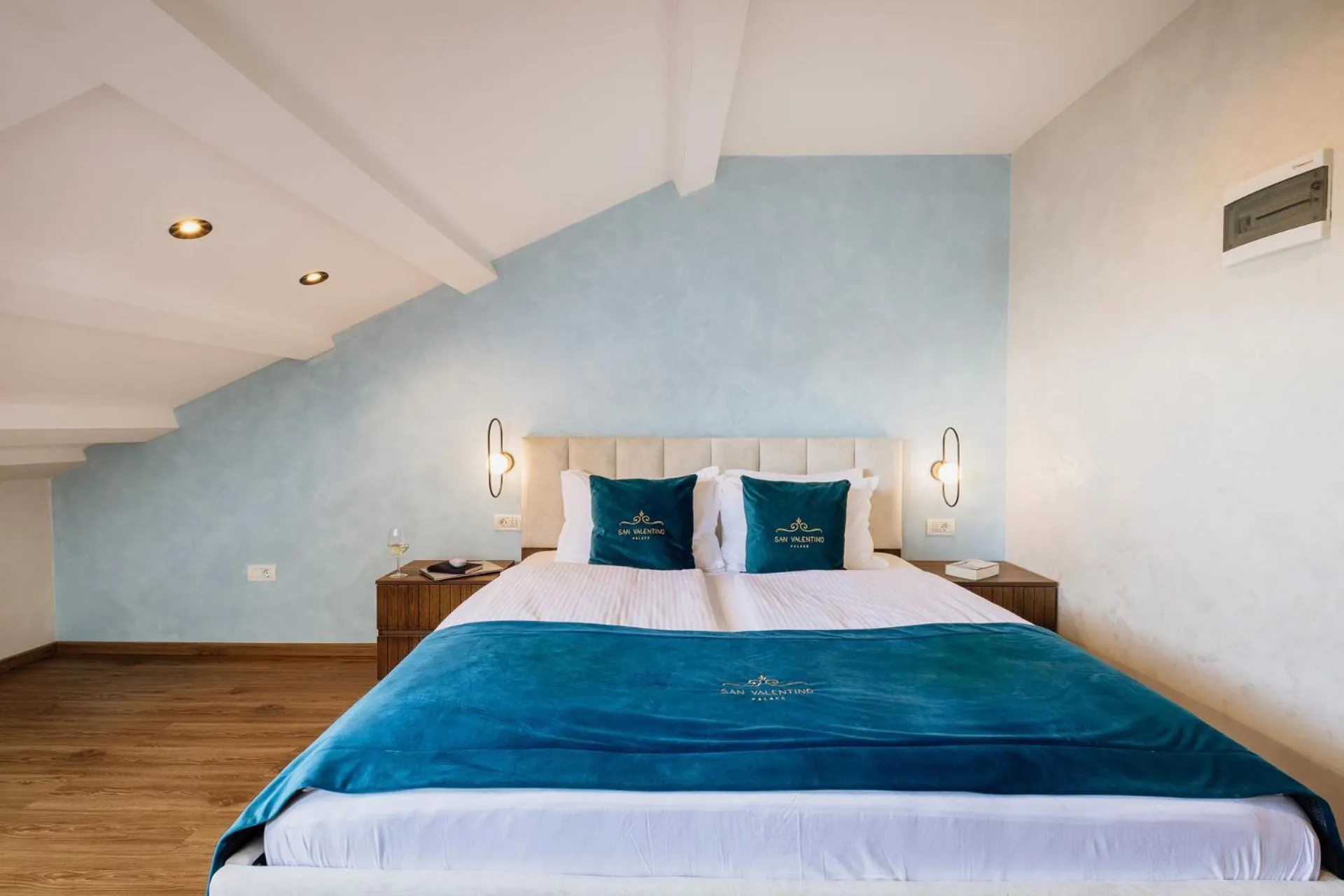 Photo of the whole room, Bed in San Valentino Palace, Umag city center