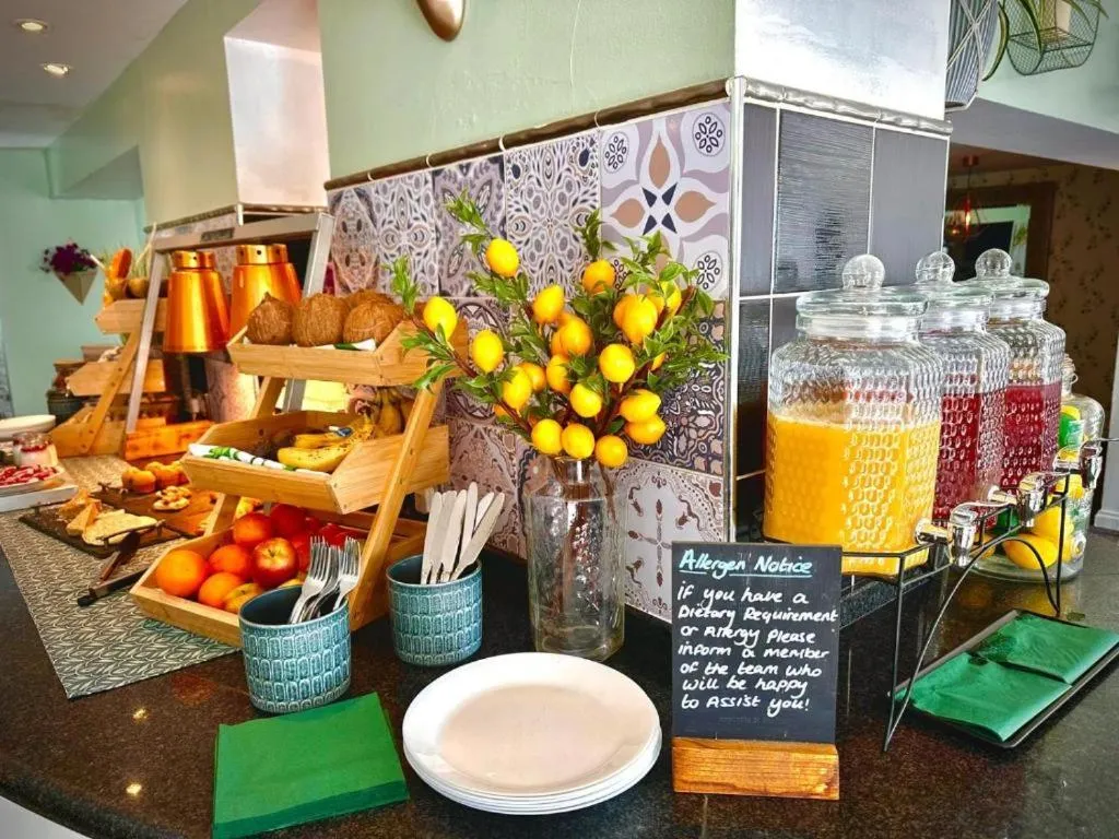 Dining area in Dancenter Birmingham Airport near NEC