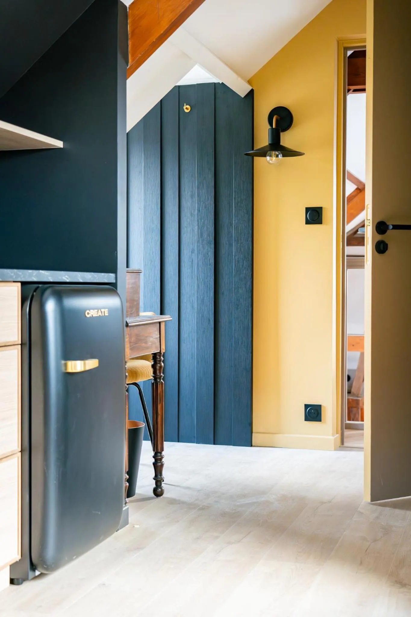 wardrobe in Les Charmes du Petit Pré