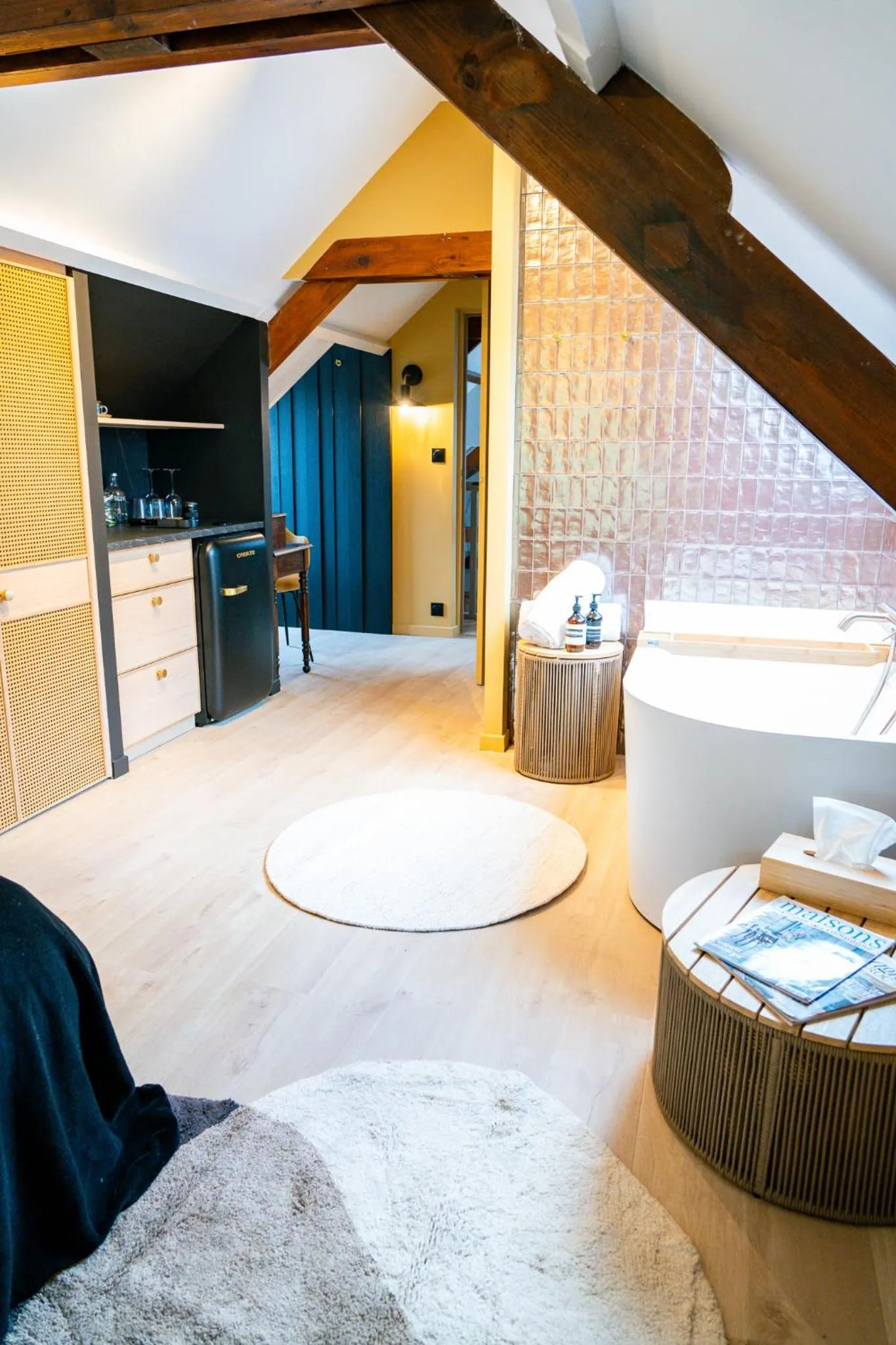 Photo of the whole room, Bed in Les Charmes du Petit Pré