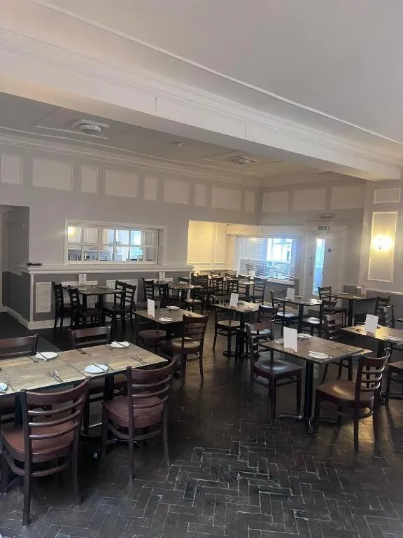 Other in Dancenter East Midlands Airport