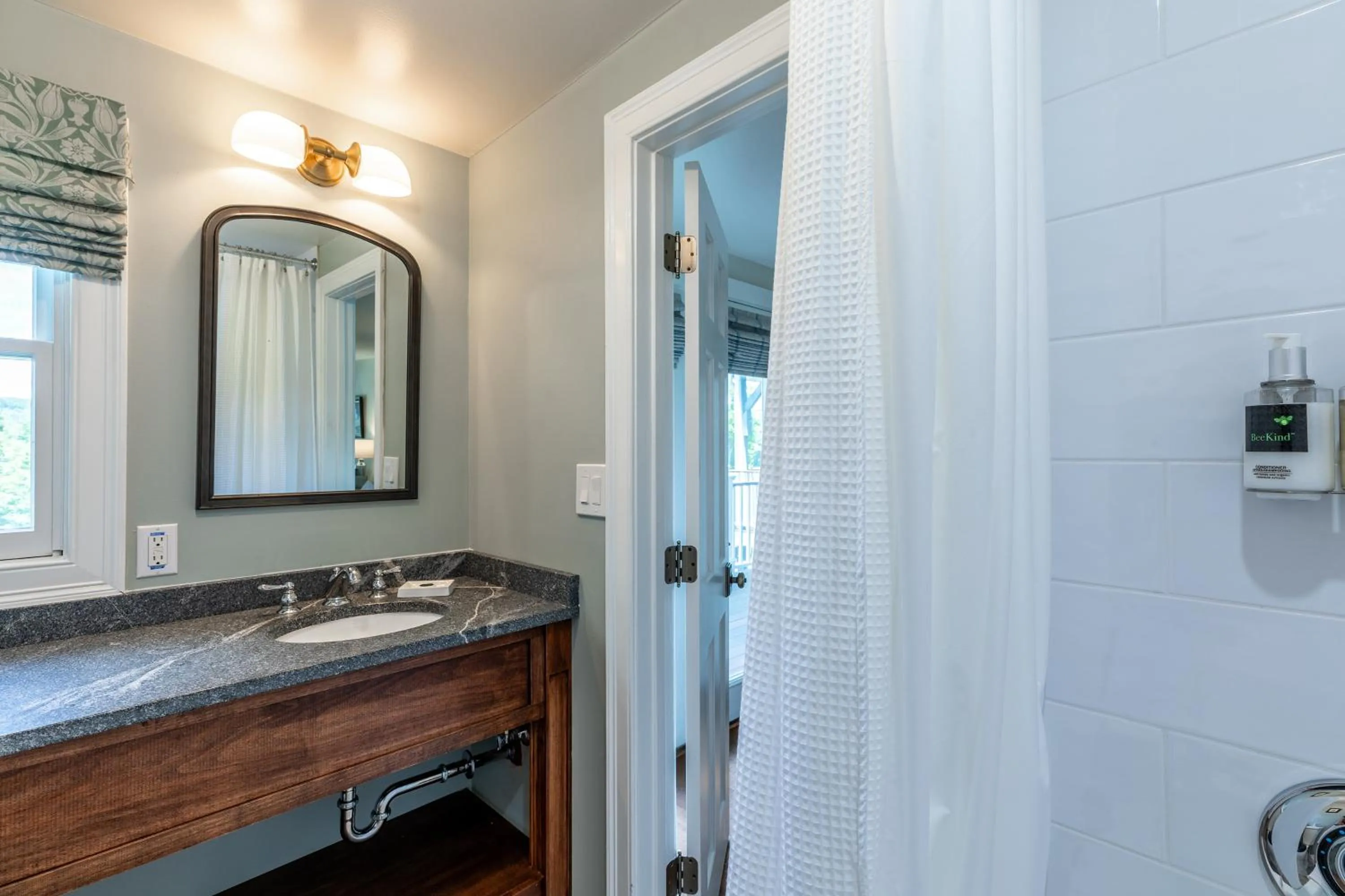 Bathroom in The Shire Woodstock