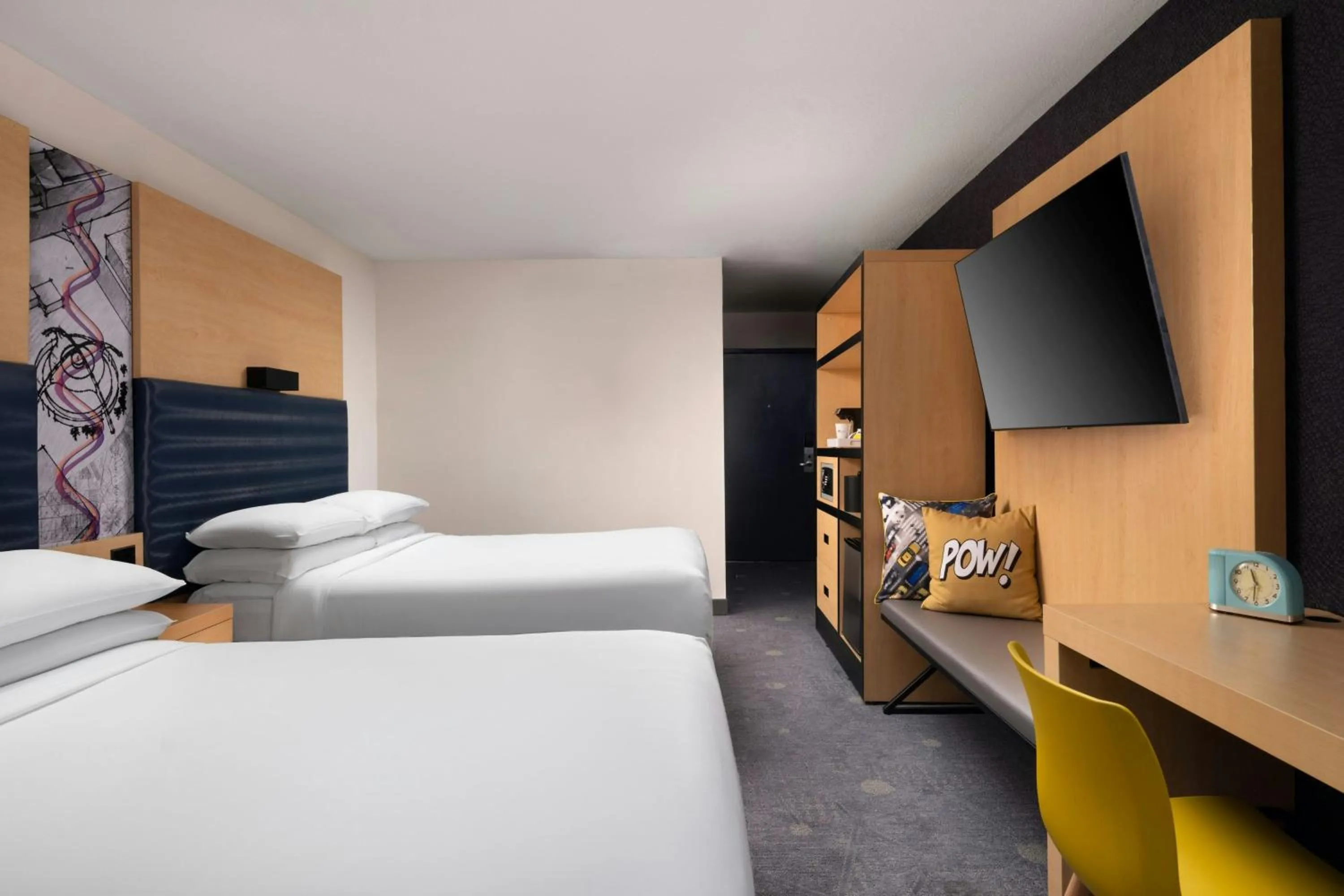 Photo of the whole room, Bed in Aloft El Segundo - Los Angeles Airport