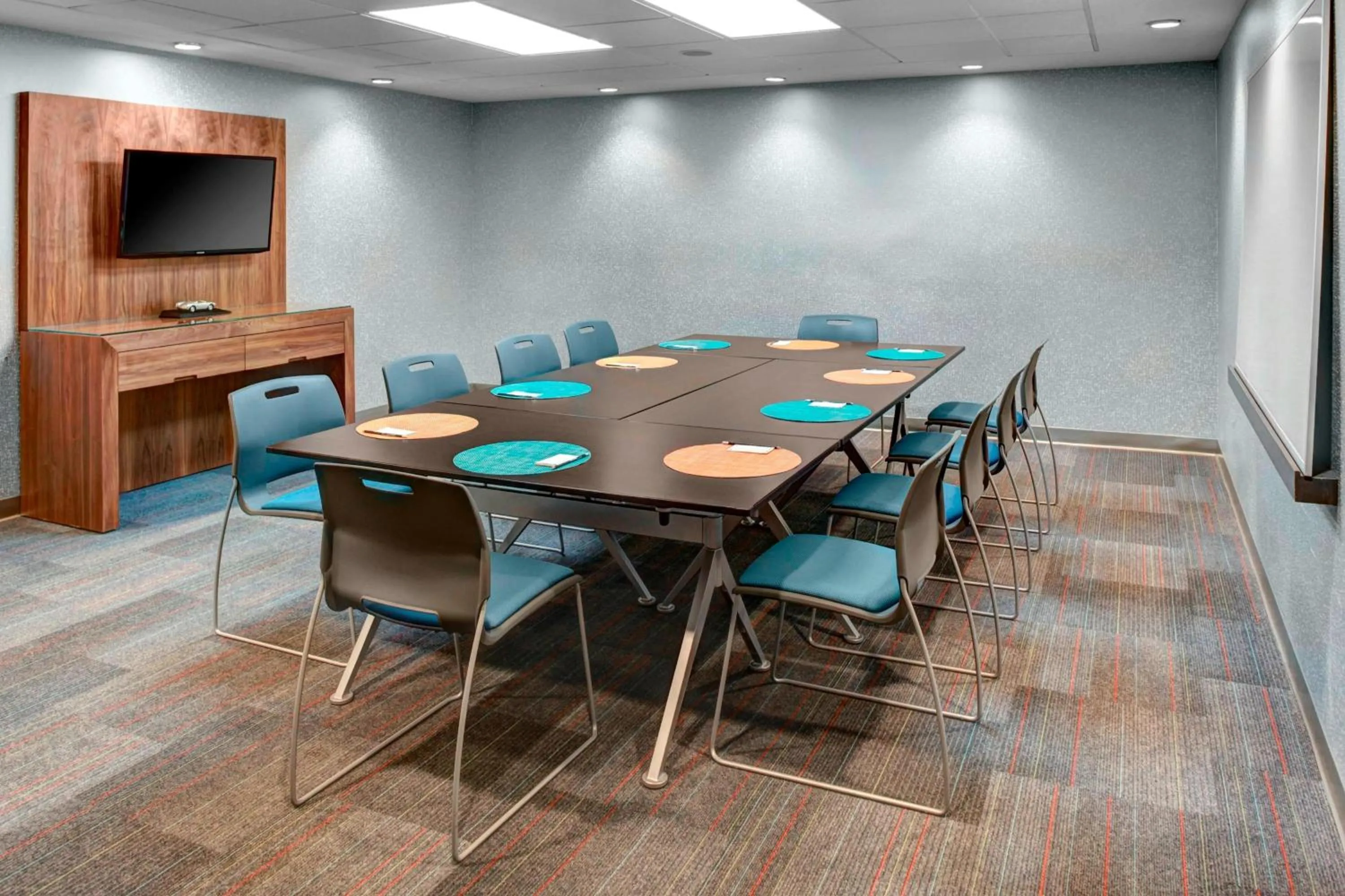 Meeting/conference room in Aloft El Segundo - Los Angeles Airport