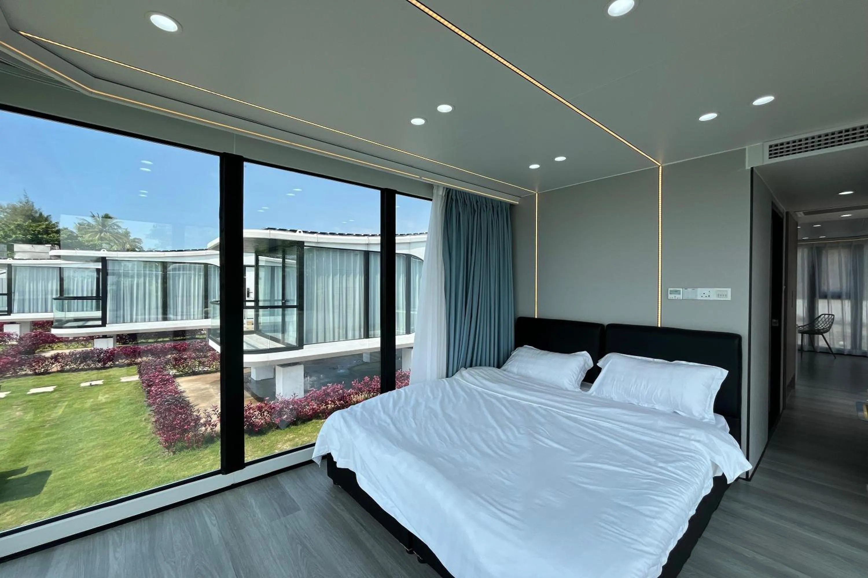 Bed in Saga Village Hotel & Resort Bintan