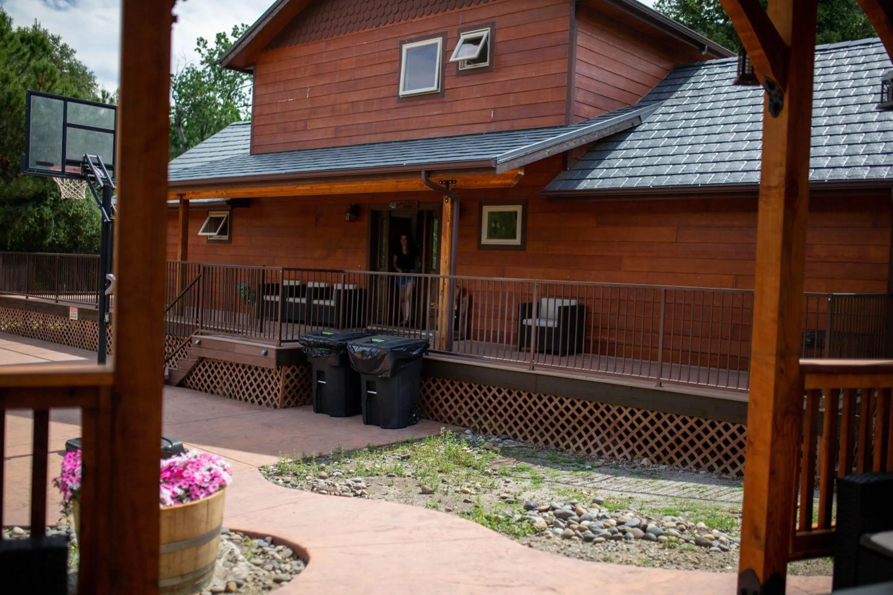 Facade/entrance in Riverfront Property with Waterfalls near Yosemite and Bass Lake