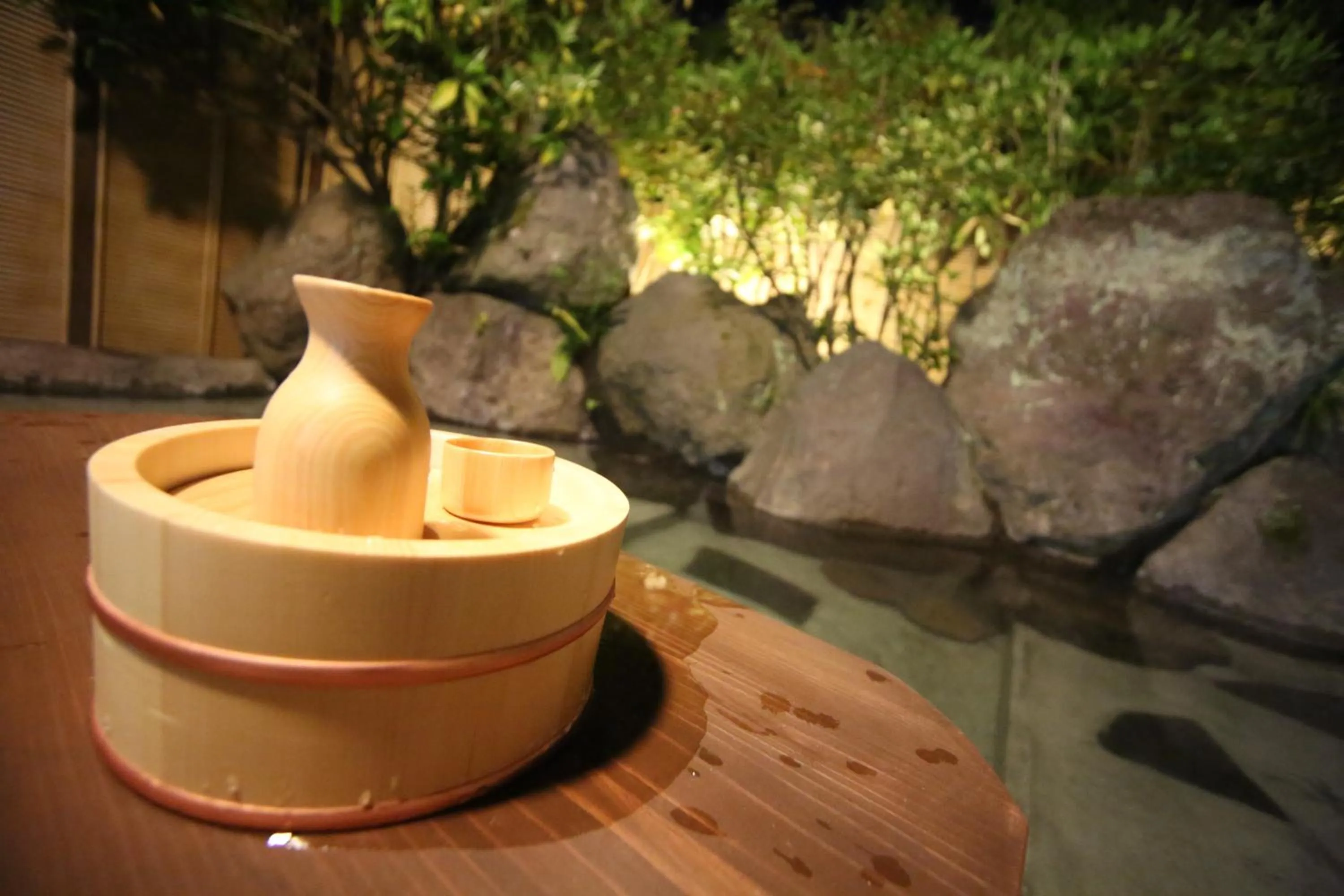 Hot Spring Bath in Yufuin Tabinokura