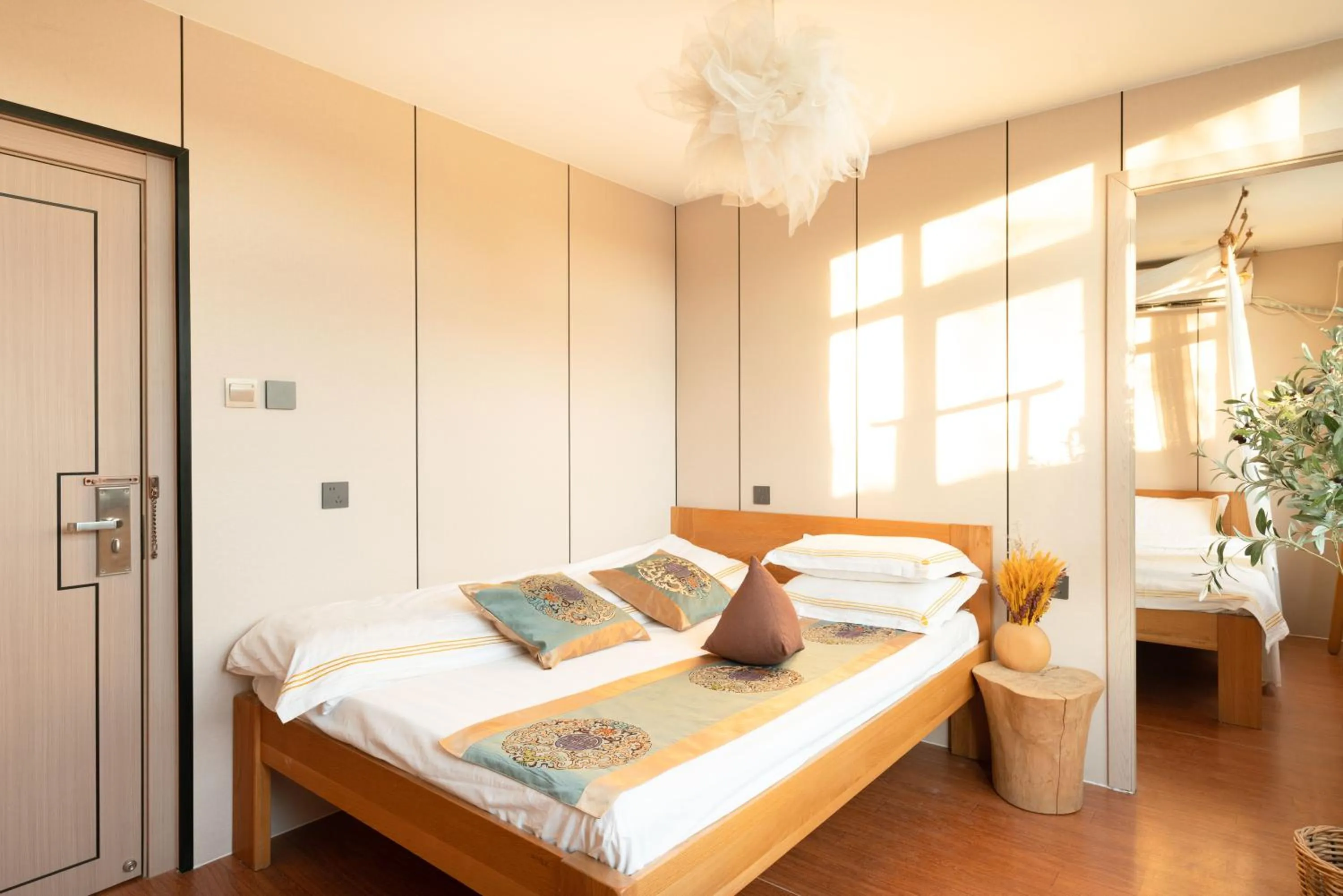 Bed in Beijing Rong Courtyard Boutique Hotel