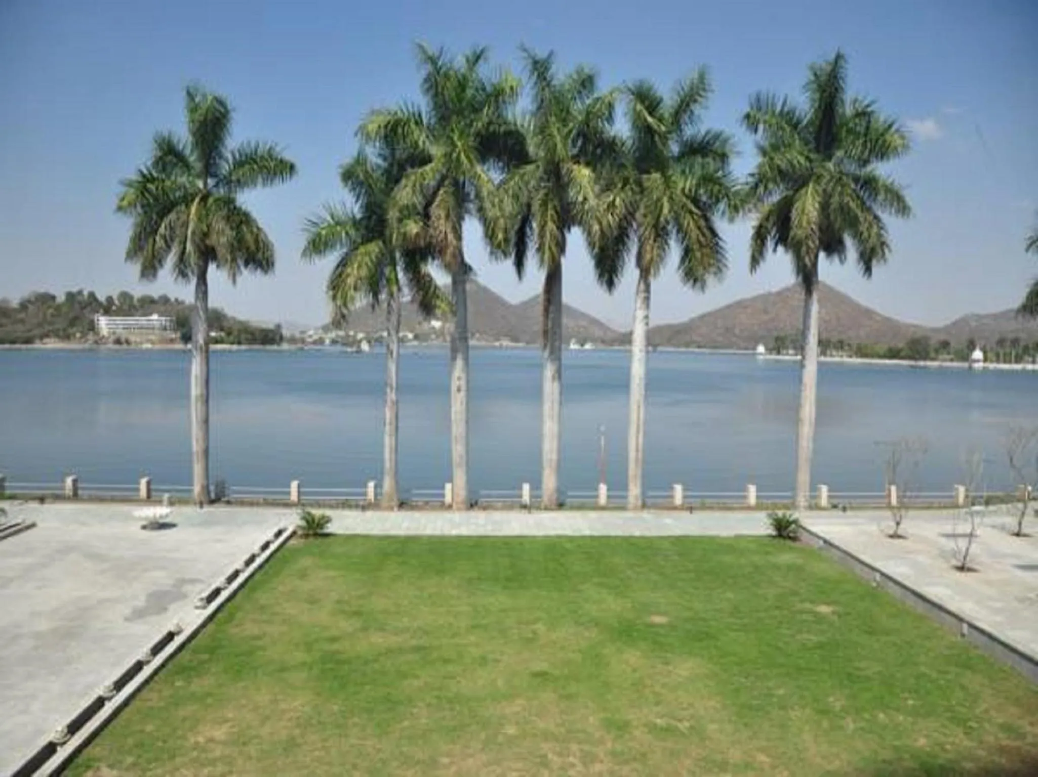 Garden in Hotel Lakend