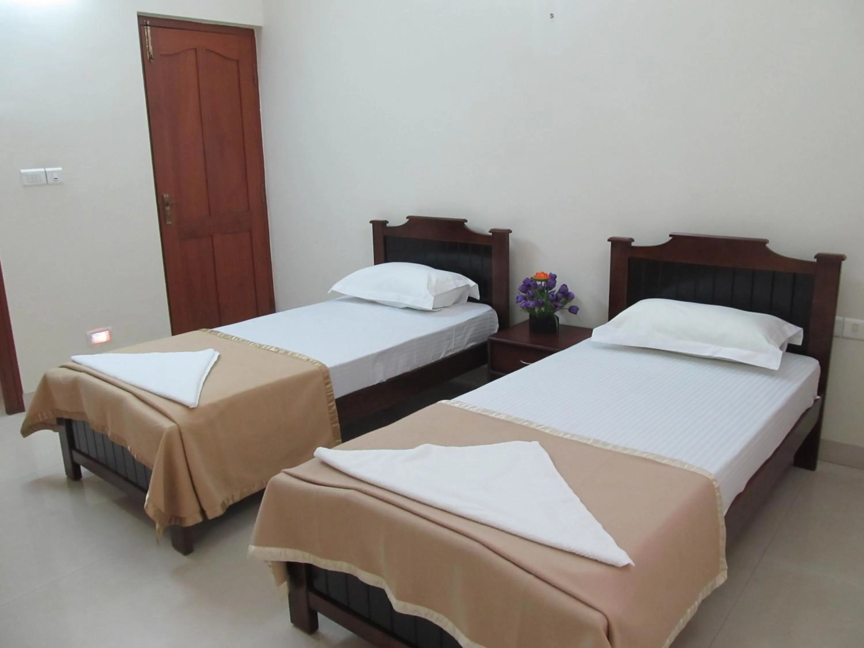 Bed in Phoenix Serviced Apartment - 14th Main Road, Anna Nagar