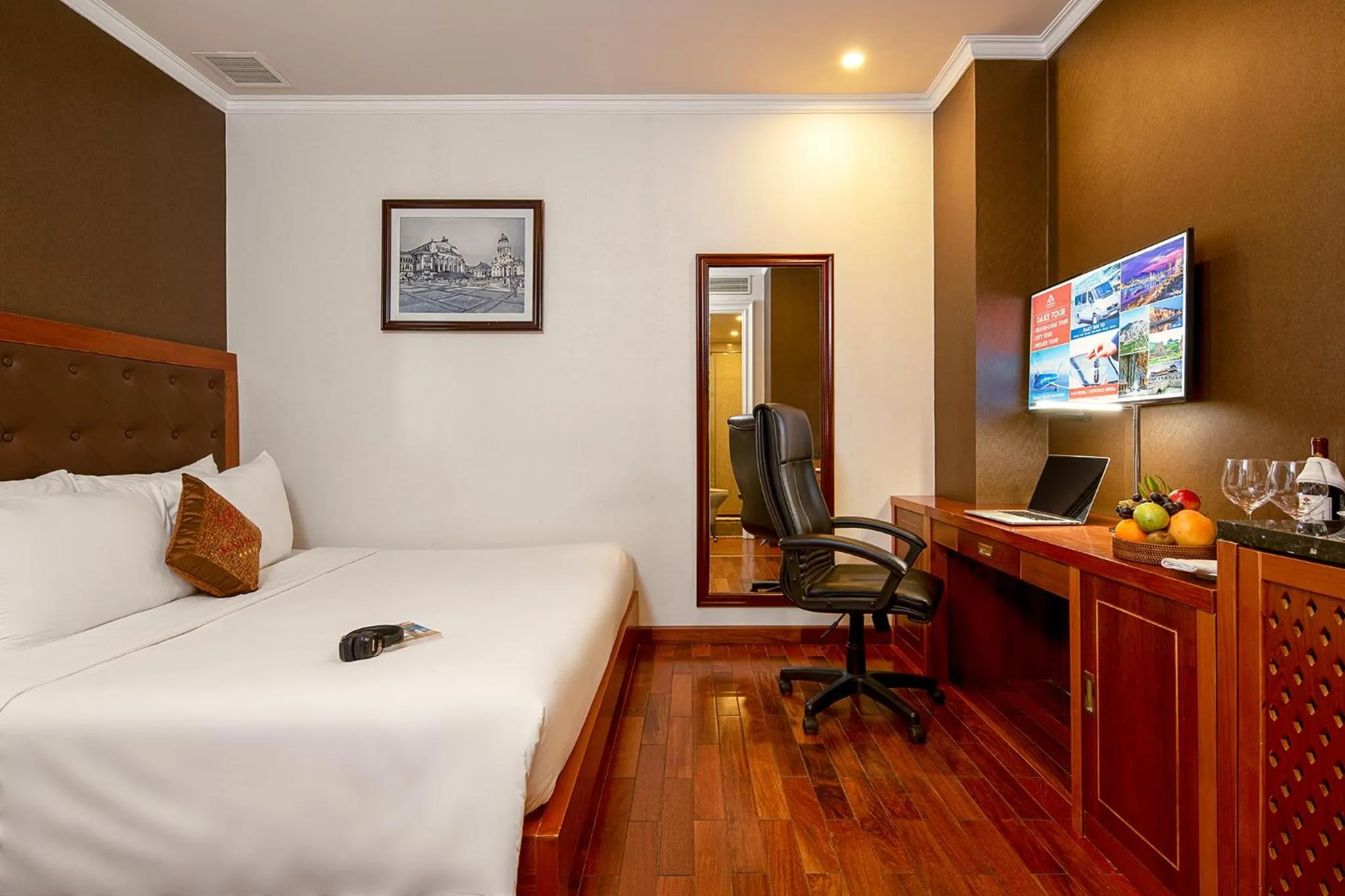 Photo of the whole room, Bed in Samdi Da Nang Central Hotel