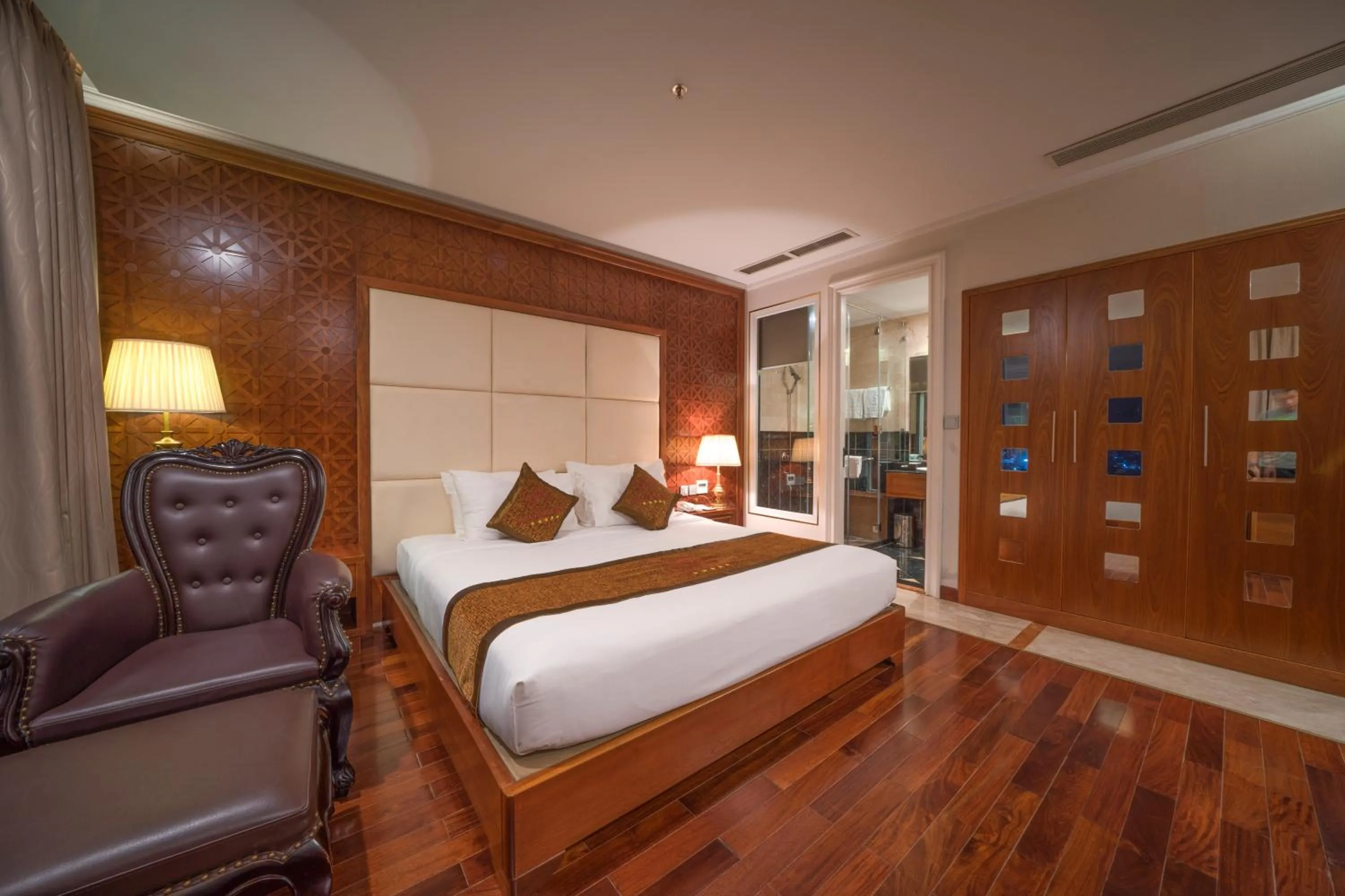 Decorative detail, Bed in Samdi Da Nang Central Hotel