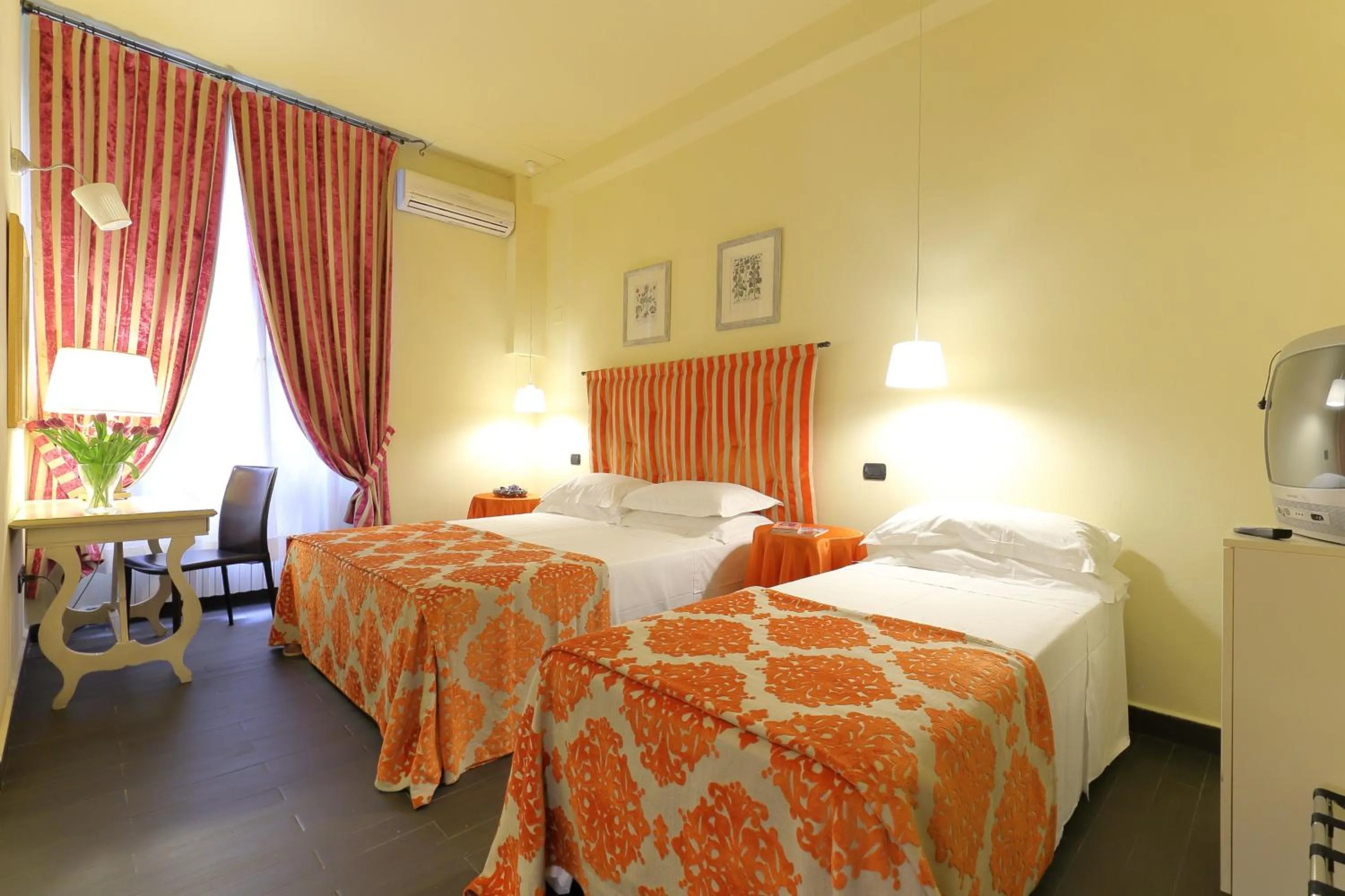 Day, Bed in Relais Lavagnini Florence
