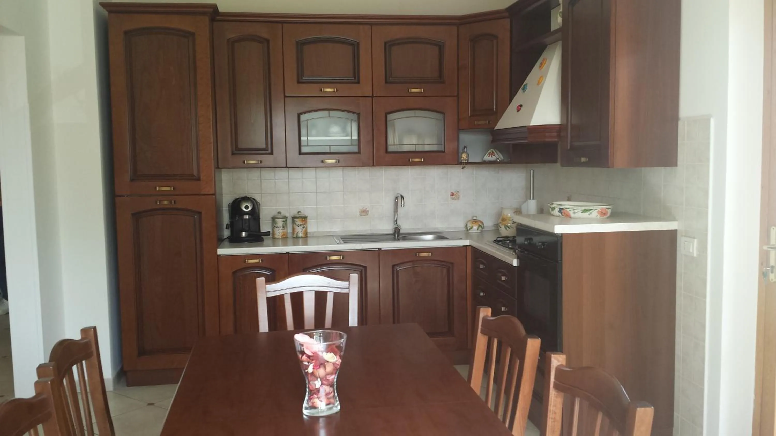 Communal kitchen in Villa Talea