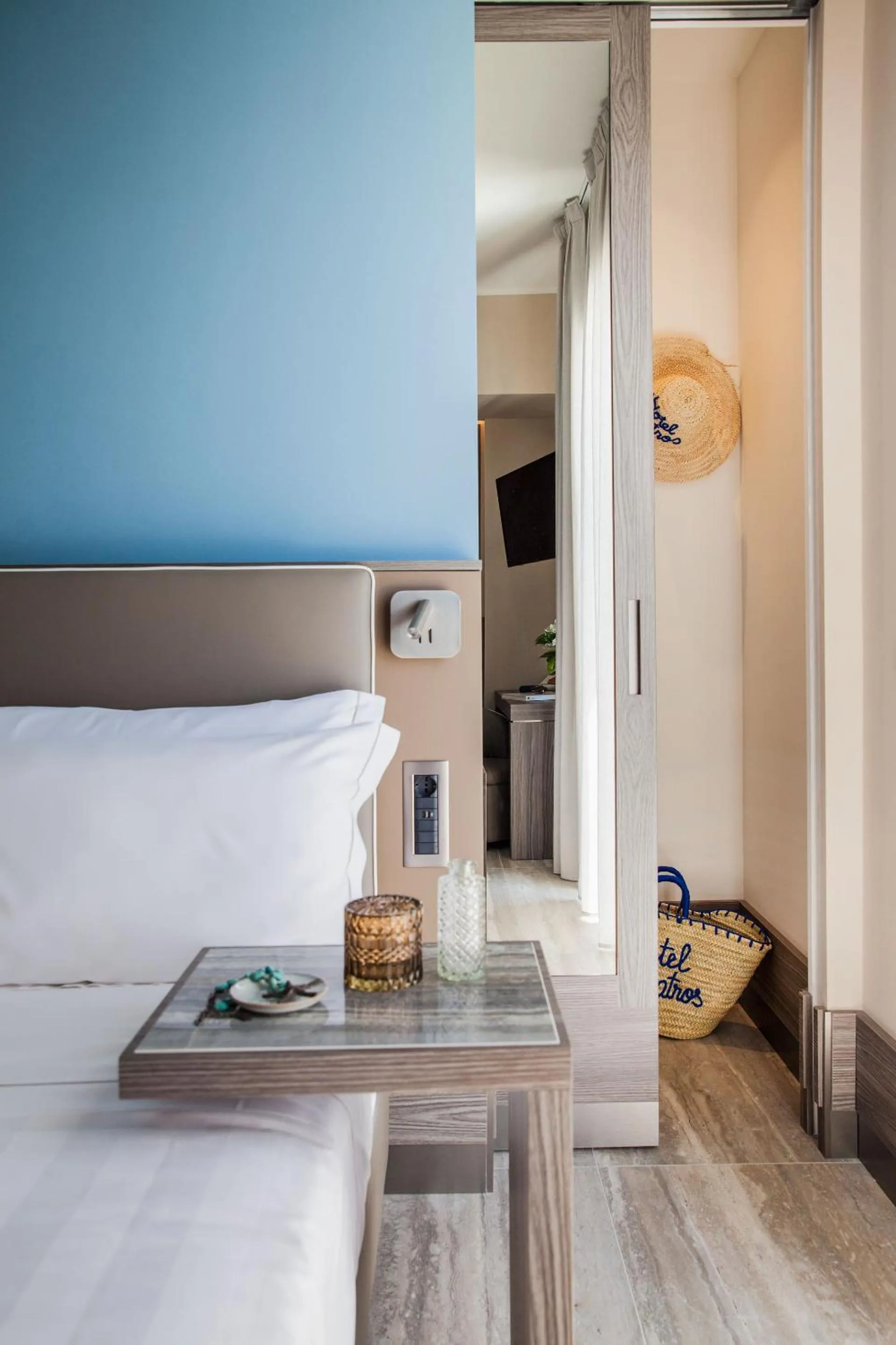 Bedroom, Bed in Hotel Albatros Varigotti