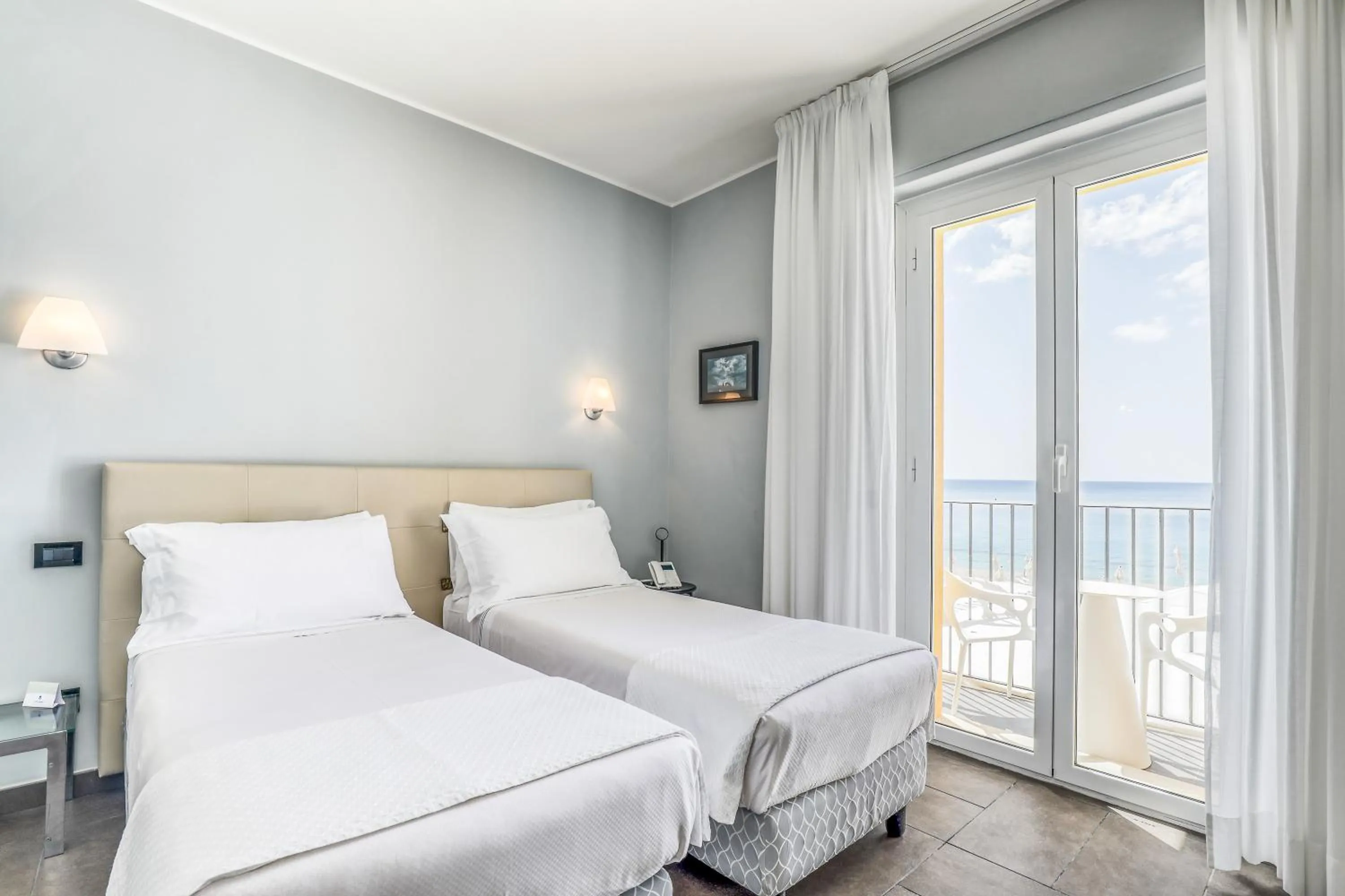 Bedroom, Bed in Hotel Albatros Varigotti