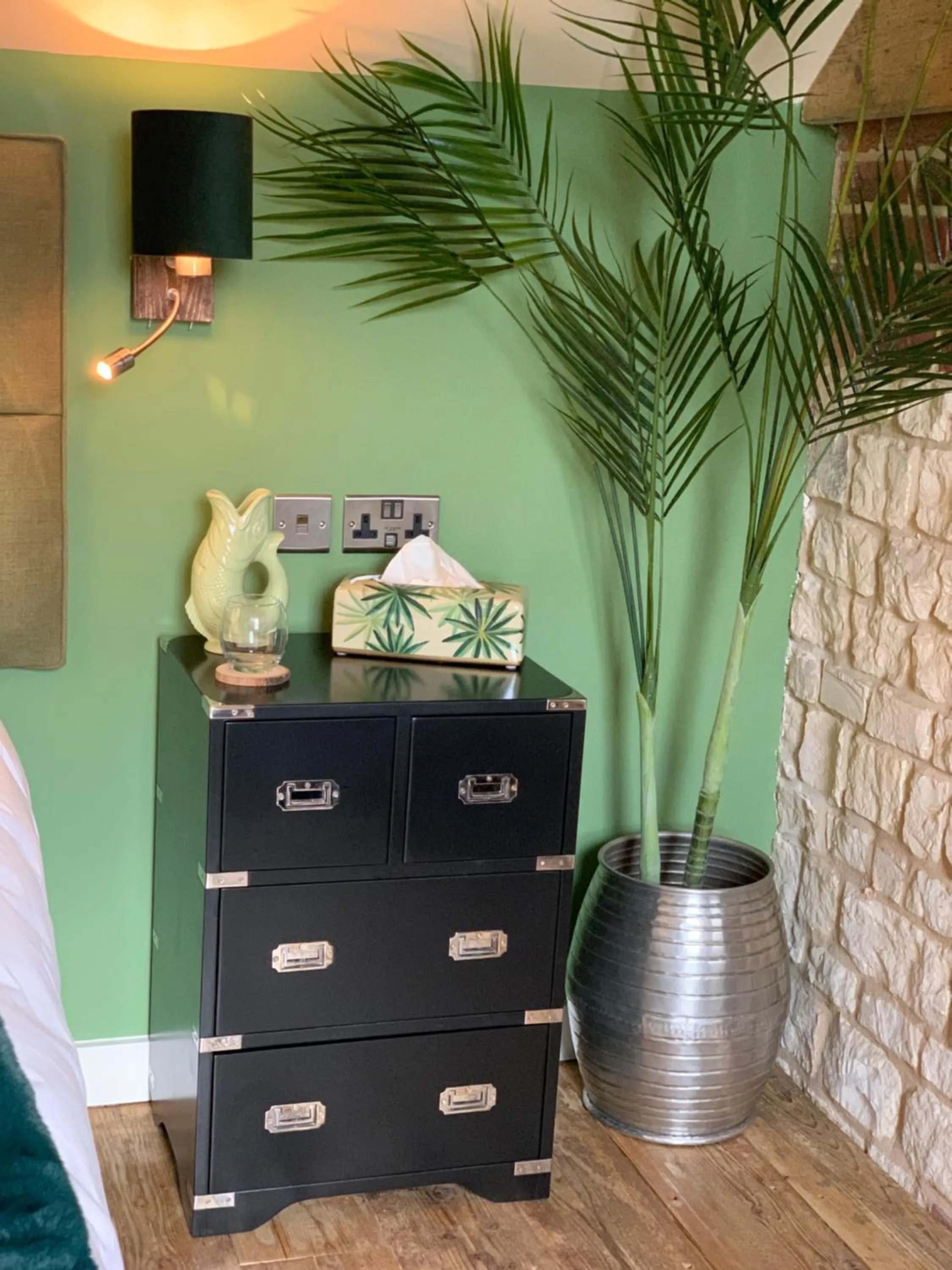 No33 THORNHAM BOUTIQUE SUITES