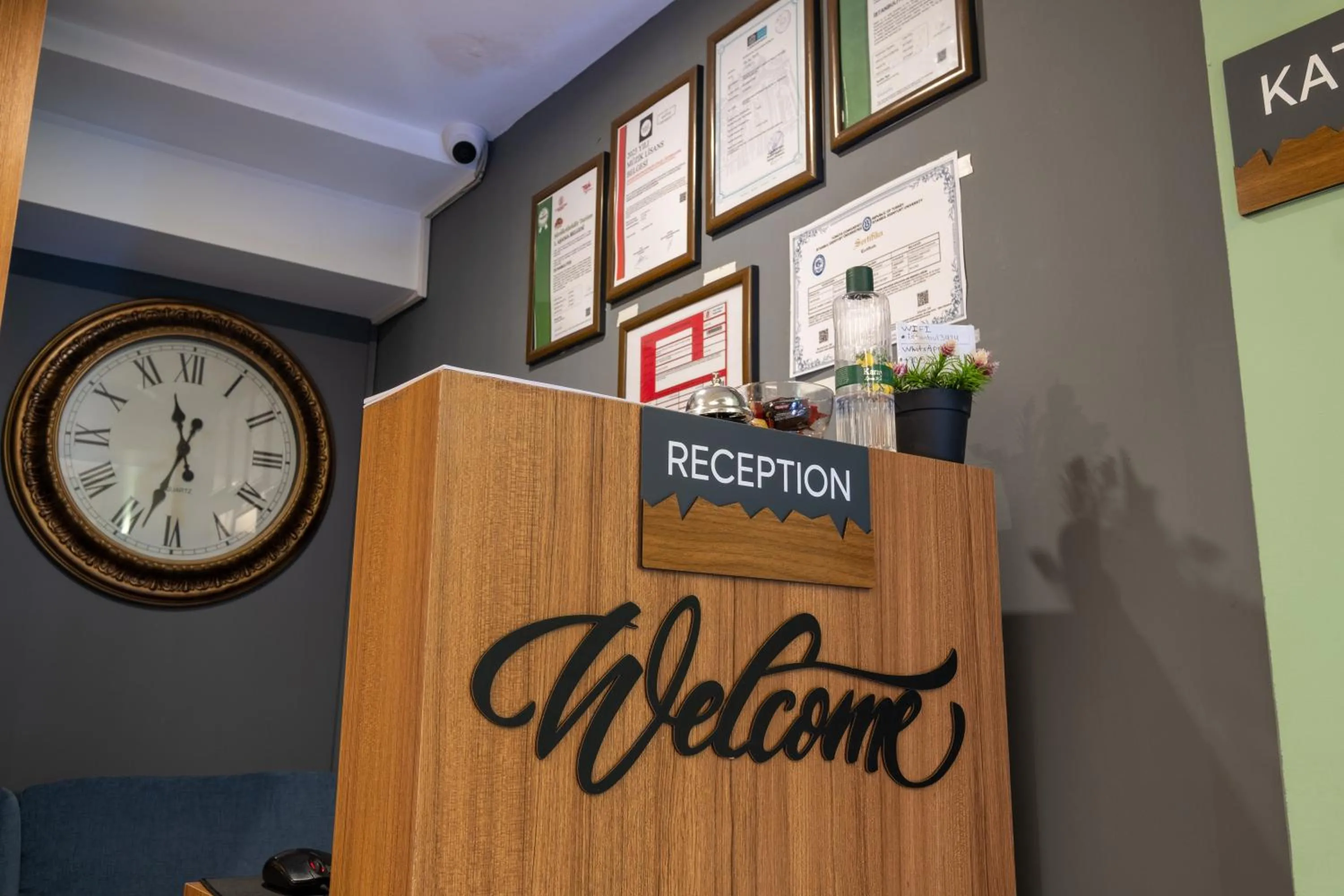 Lobby or reception in İstanbulites Hotel