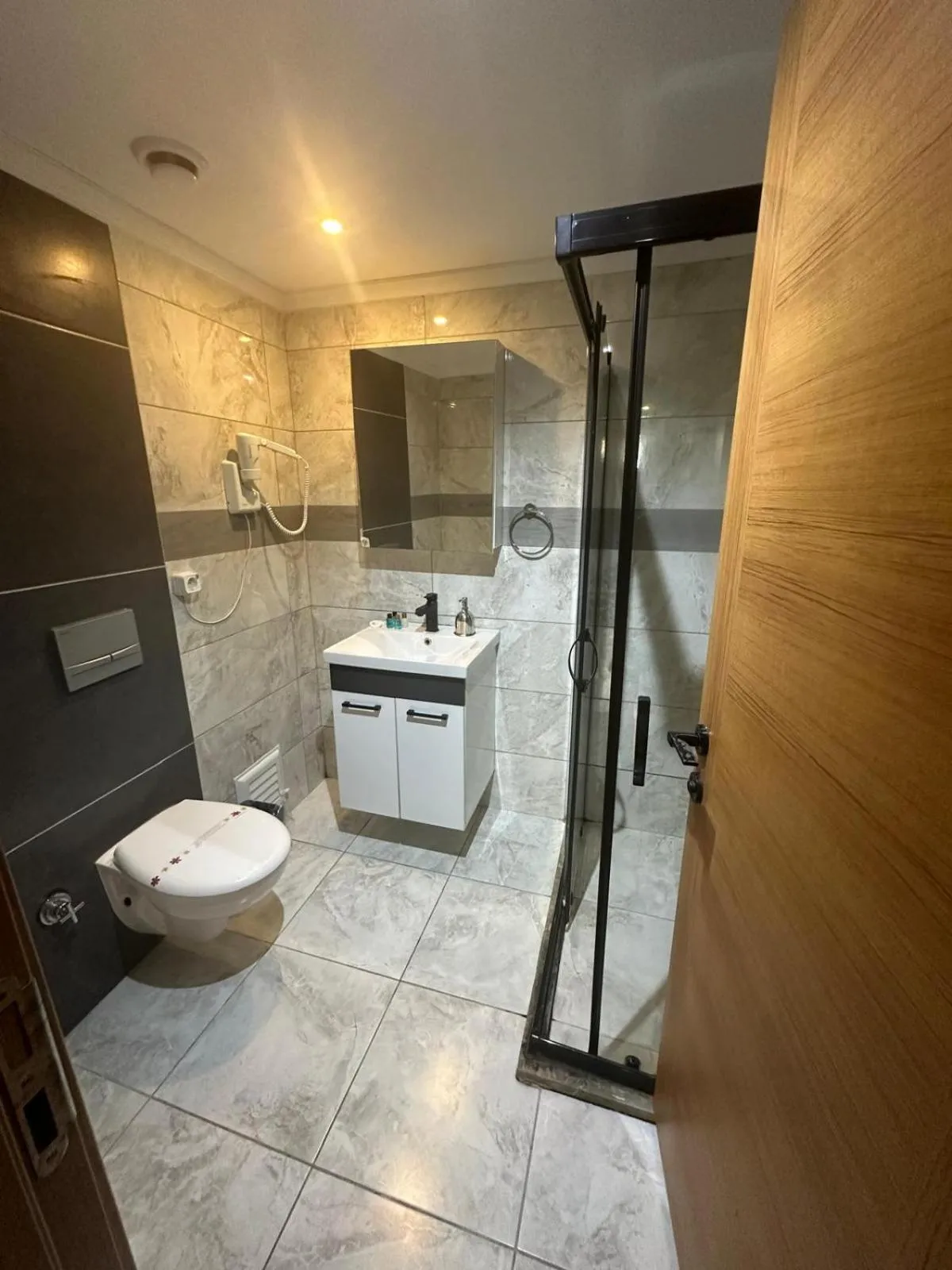 Toilet in İstanbulites Hotel