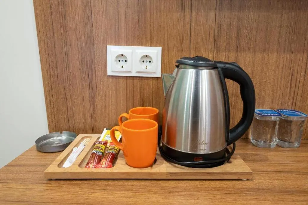 Coffee/tea facilities in İstanbulites Hotel