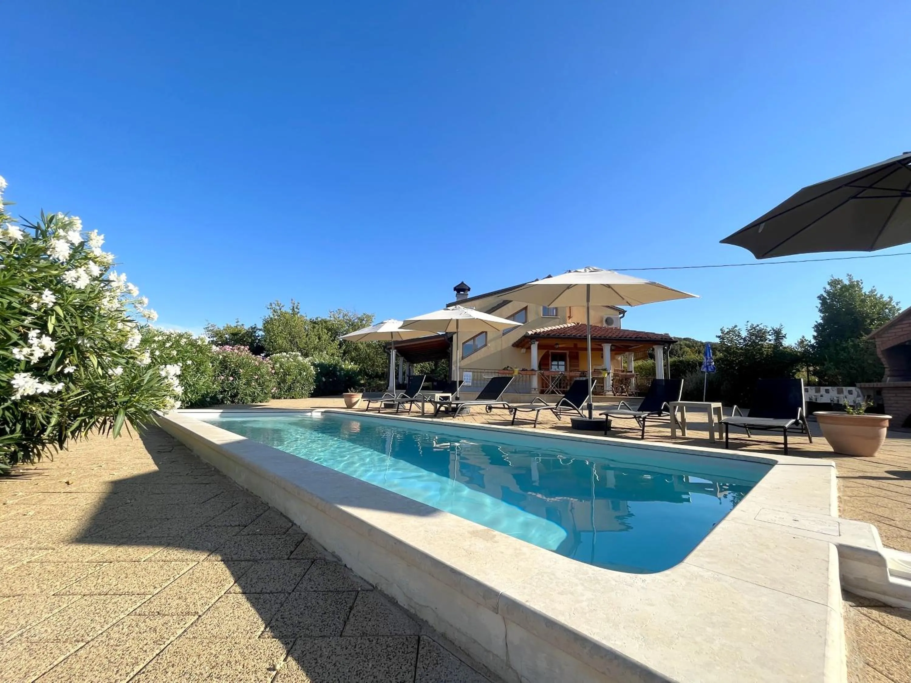 Swimming pool in Holiday Home Valmoneda
