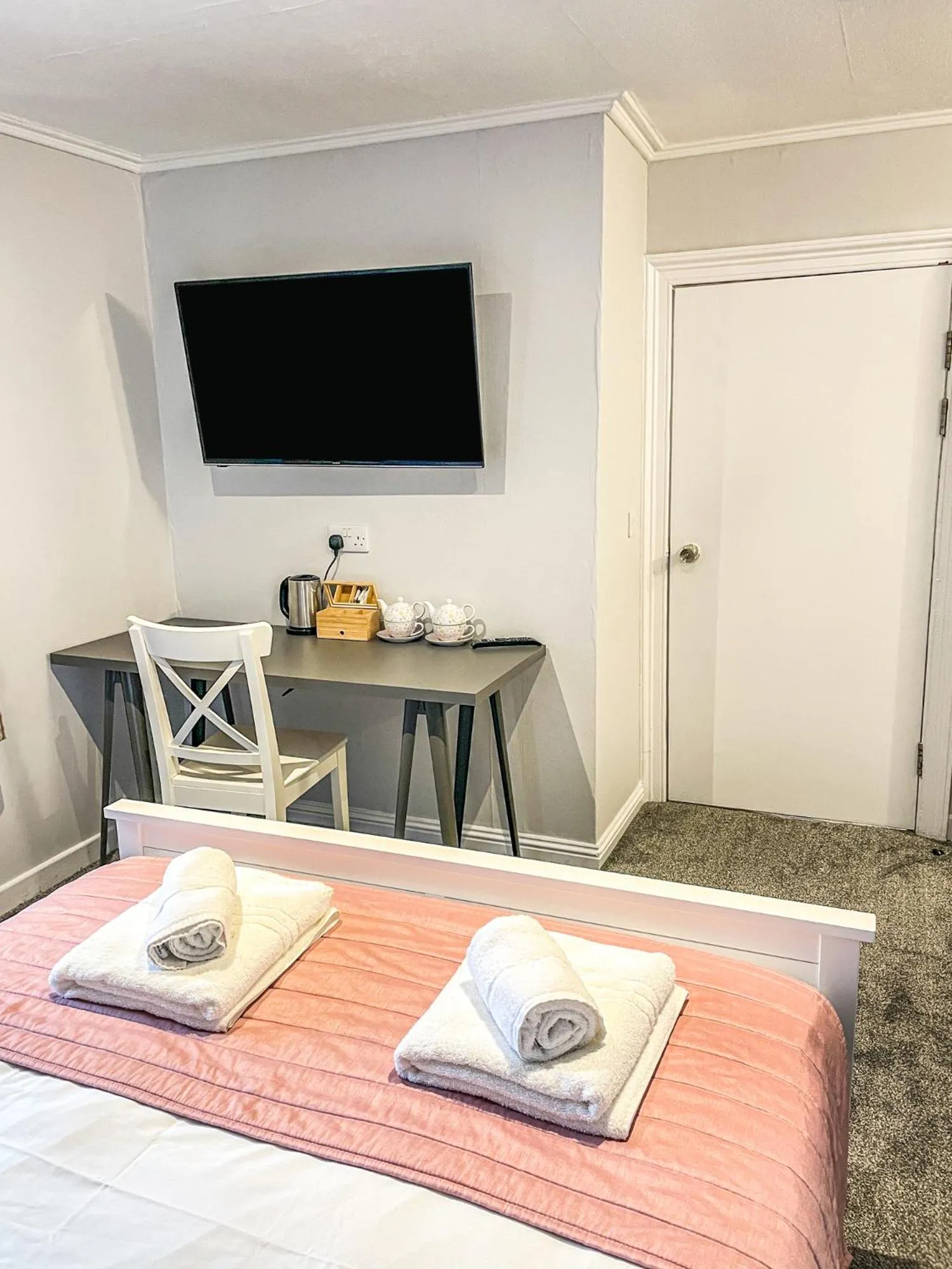 Bed in Broadford House Skye