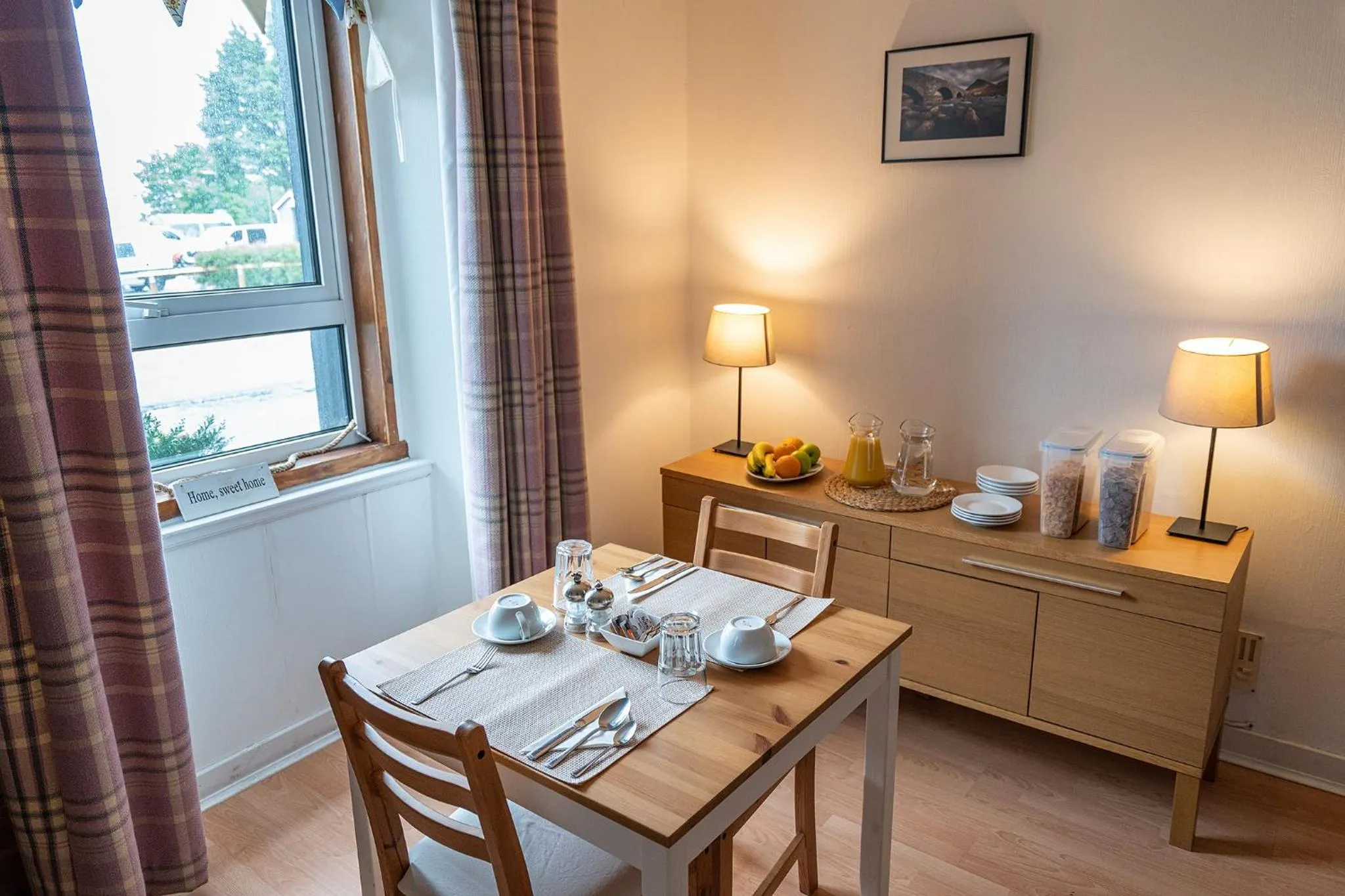 Food and drinks in Broadford House Skye