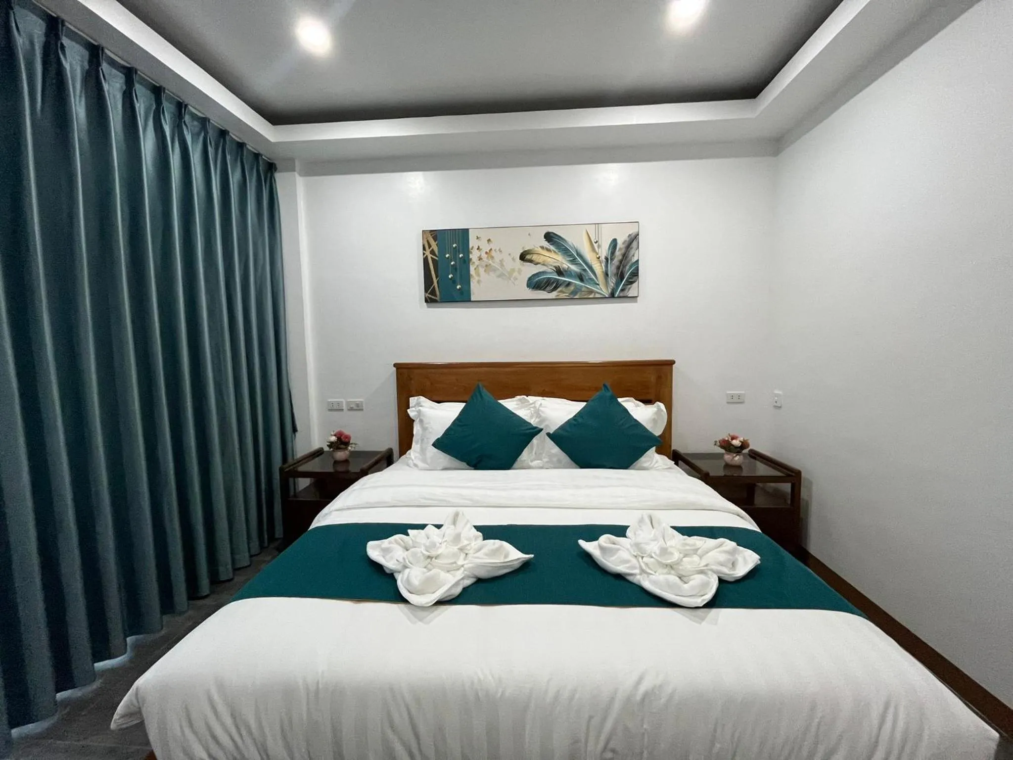 Bed in Ocean Star Hotel Coron