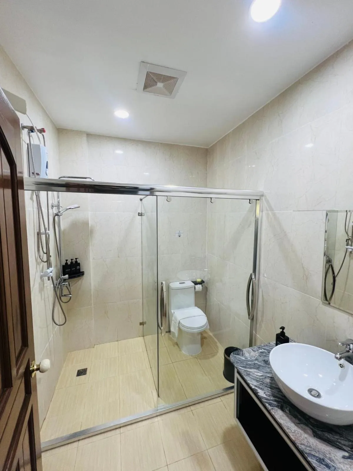 Bathroom in Ocean Star Hotel Coron