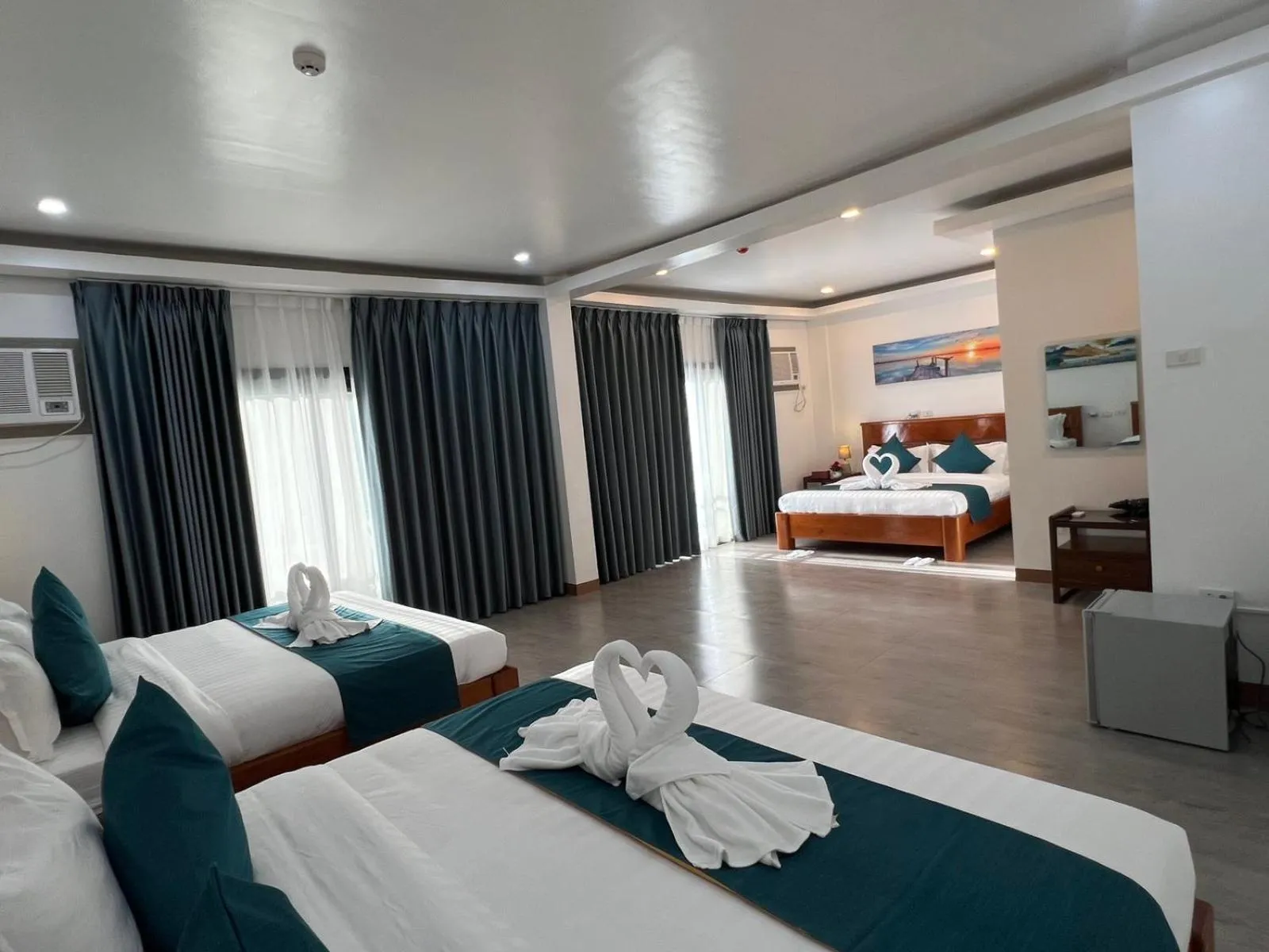 Deluxe Family Room in Ocean Star Hotel Coron