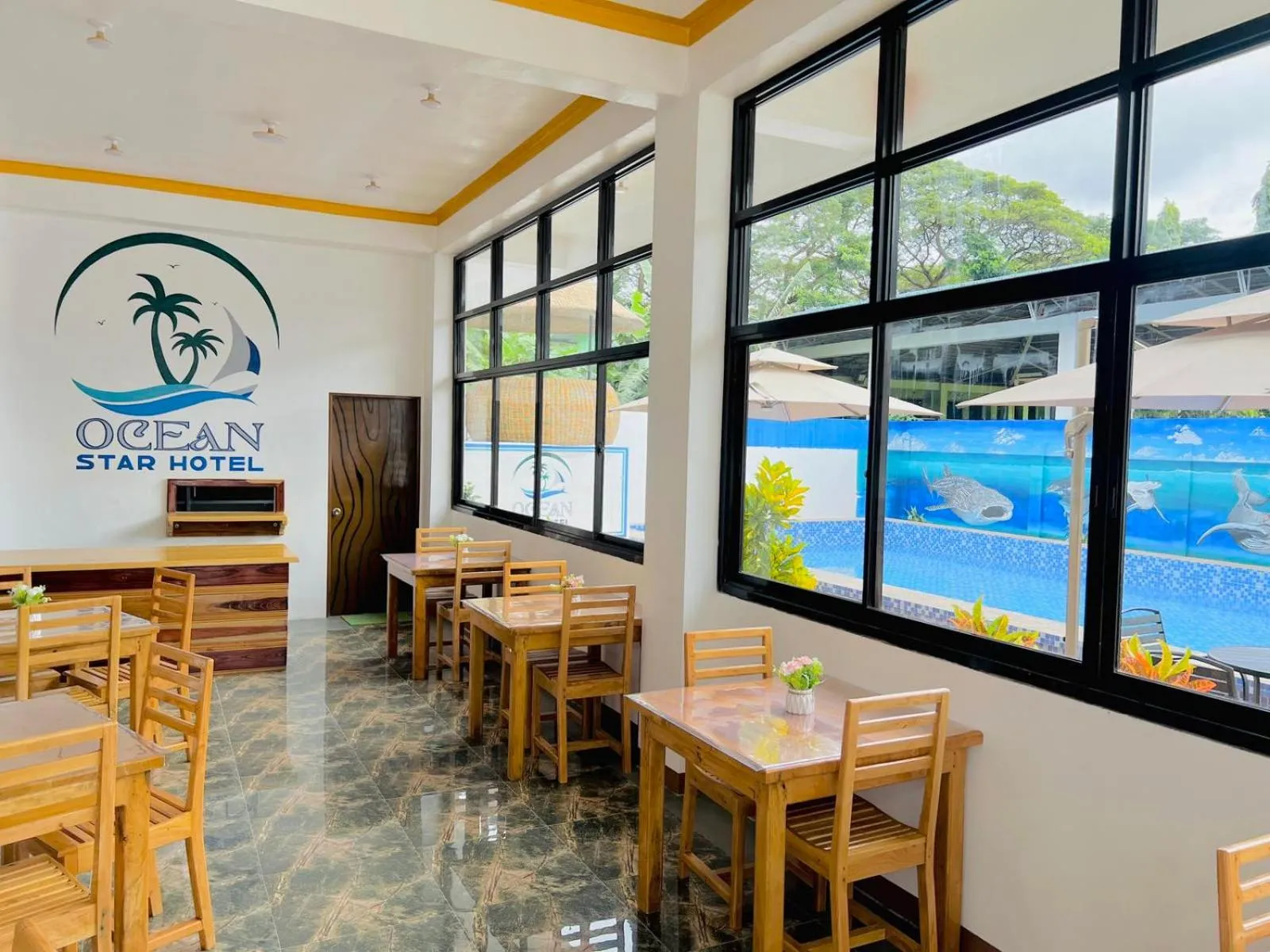 Restaurant/places to eat in Ocean Star Hotel Coron