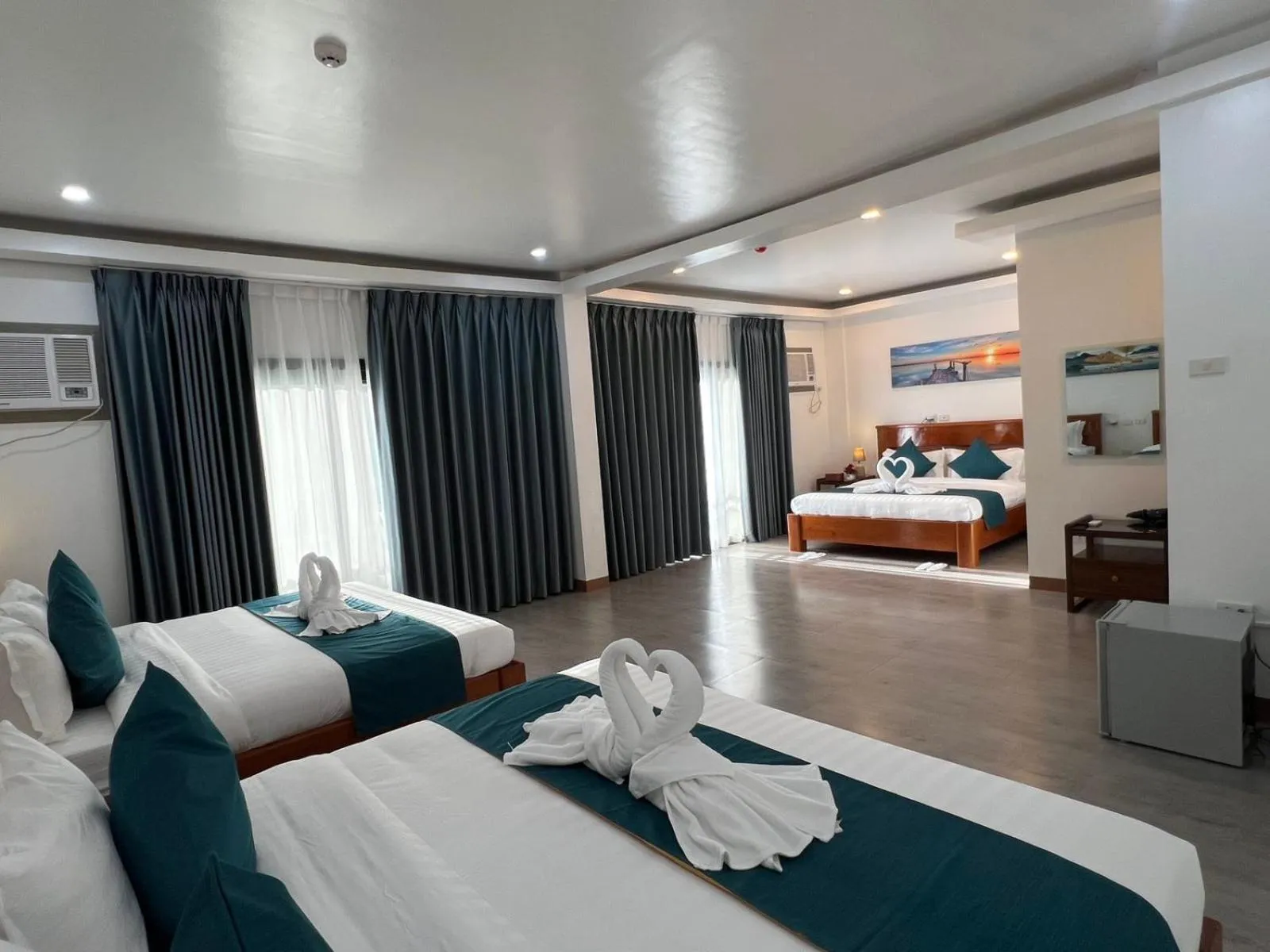 Bedroom, Bed in Ocean Star Hotel Coron